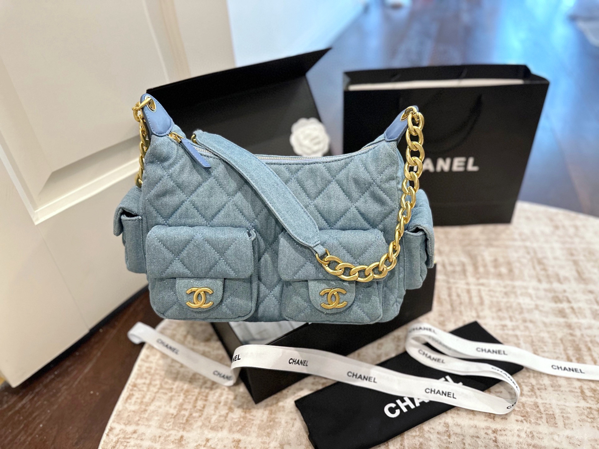 Chanel 25p hobo bag