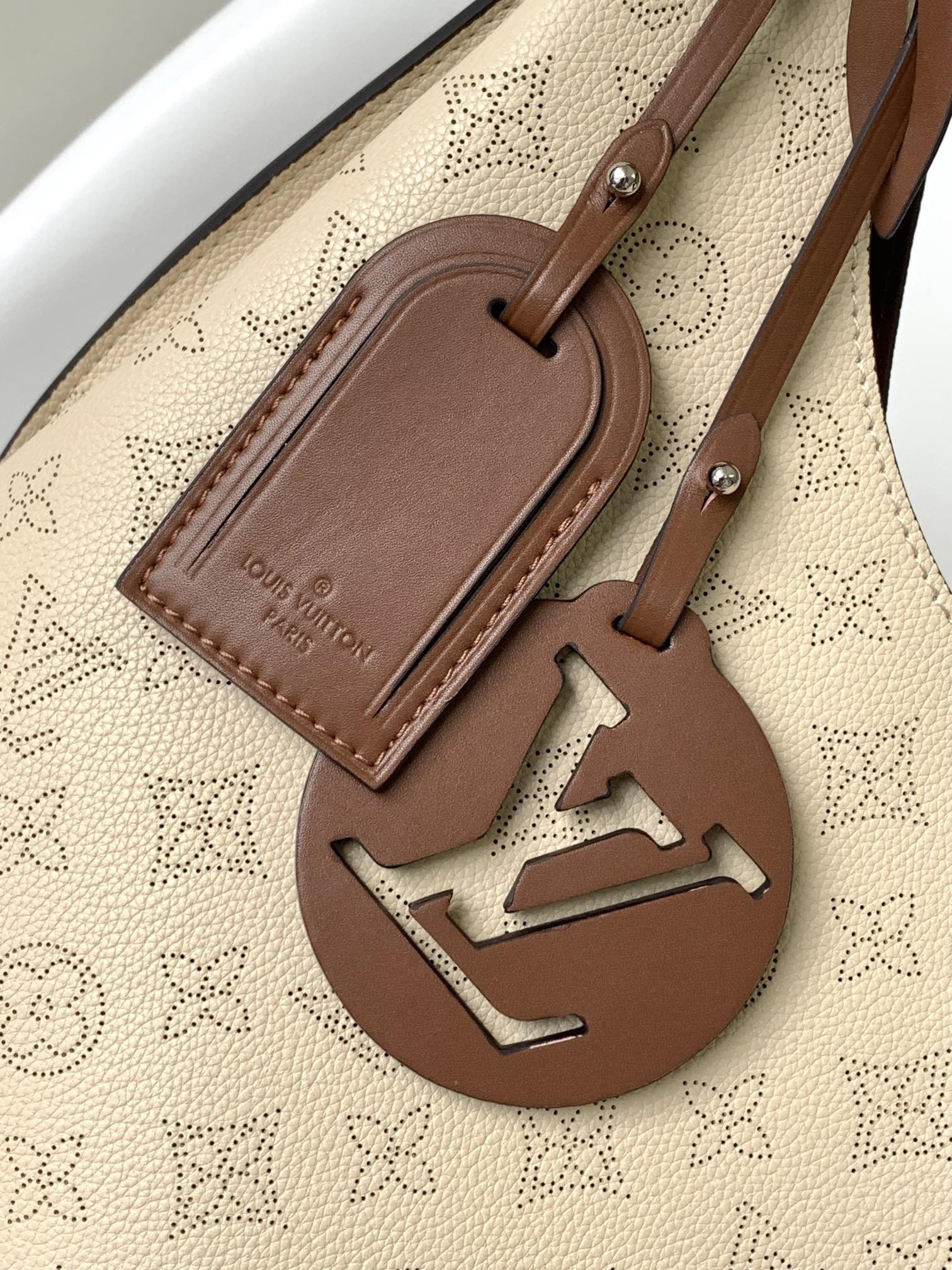 Top version LV carmel taurillon cowhide leather handbag