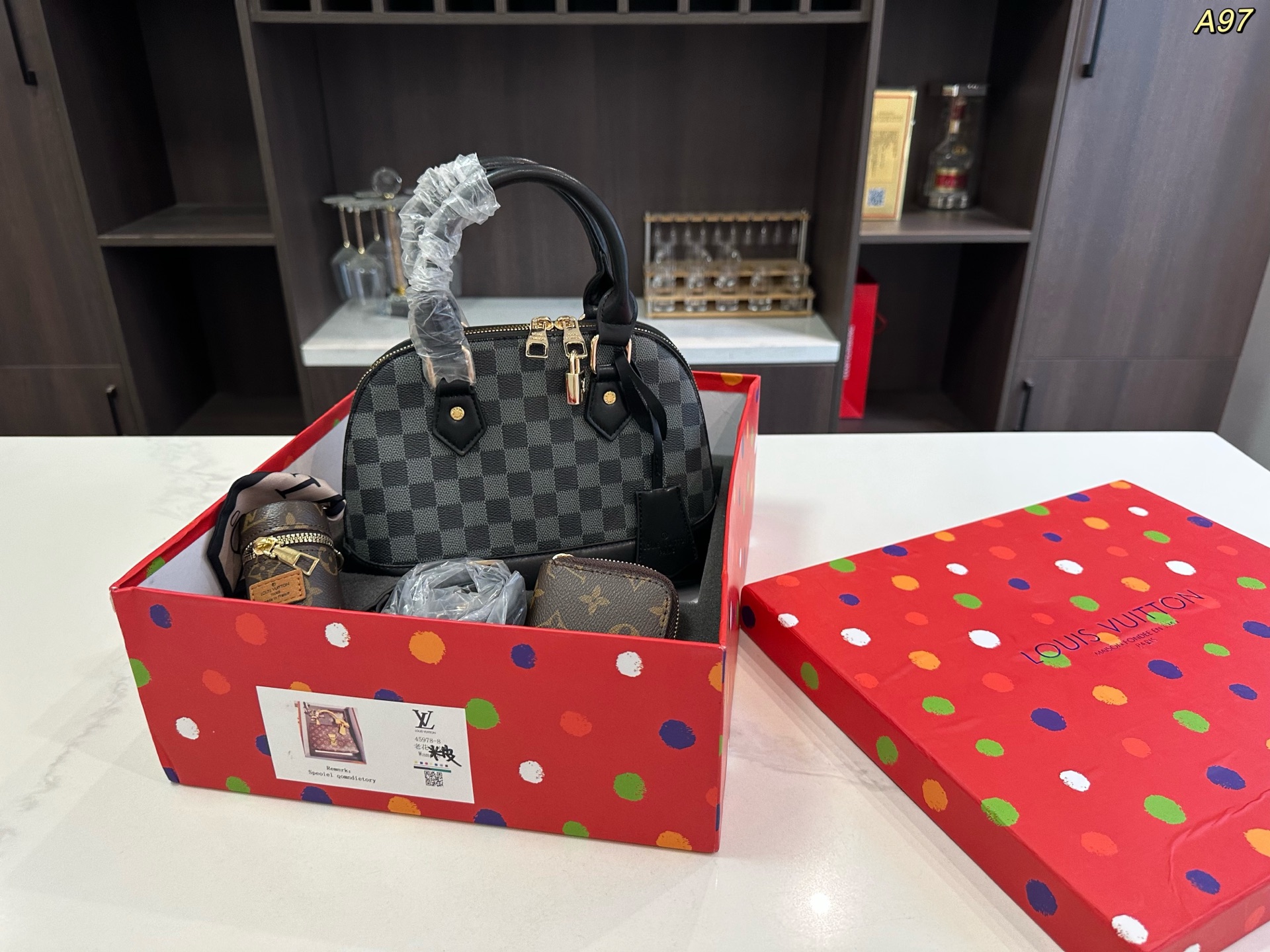 LV high-quality shell bag