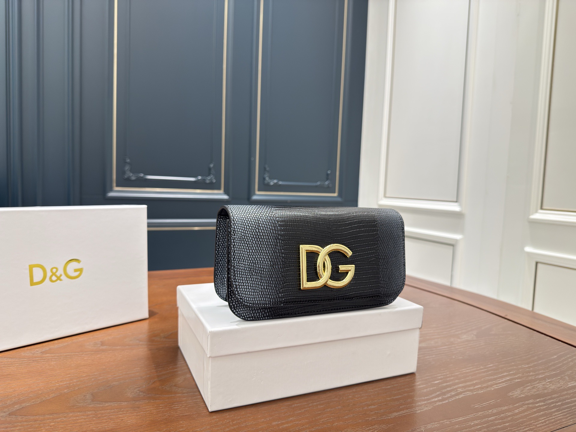 DG Dolce & Gabbana Chain Bag