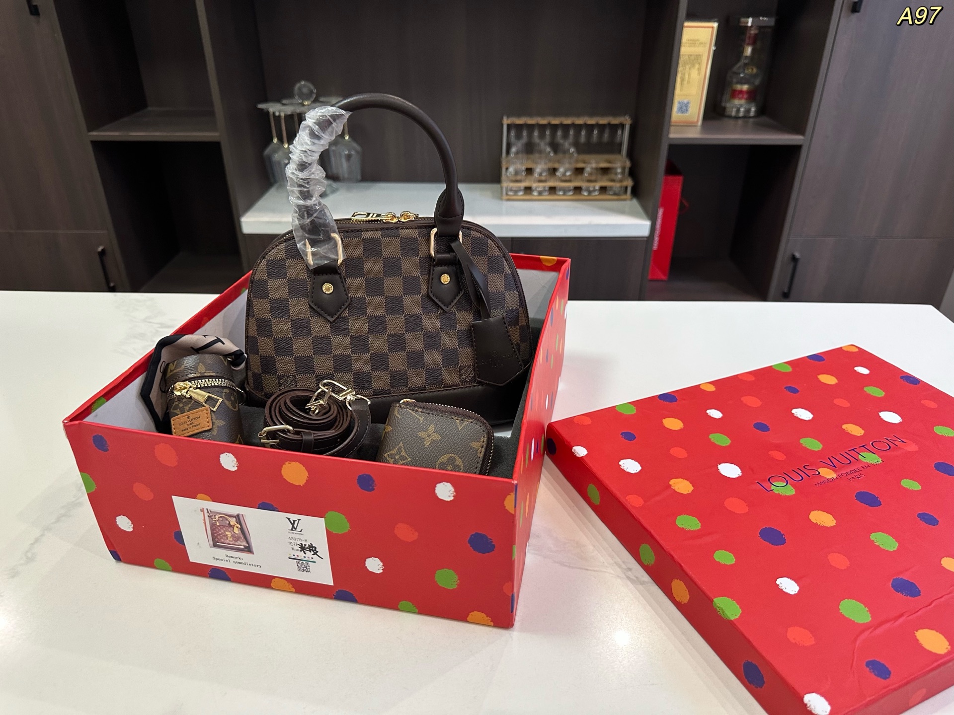 LV high-quality shell bag