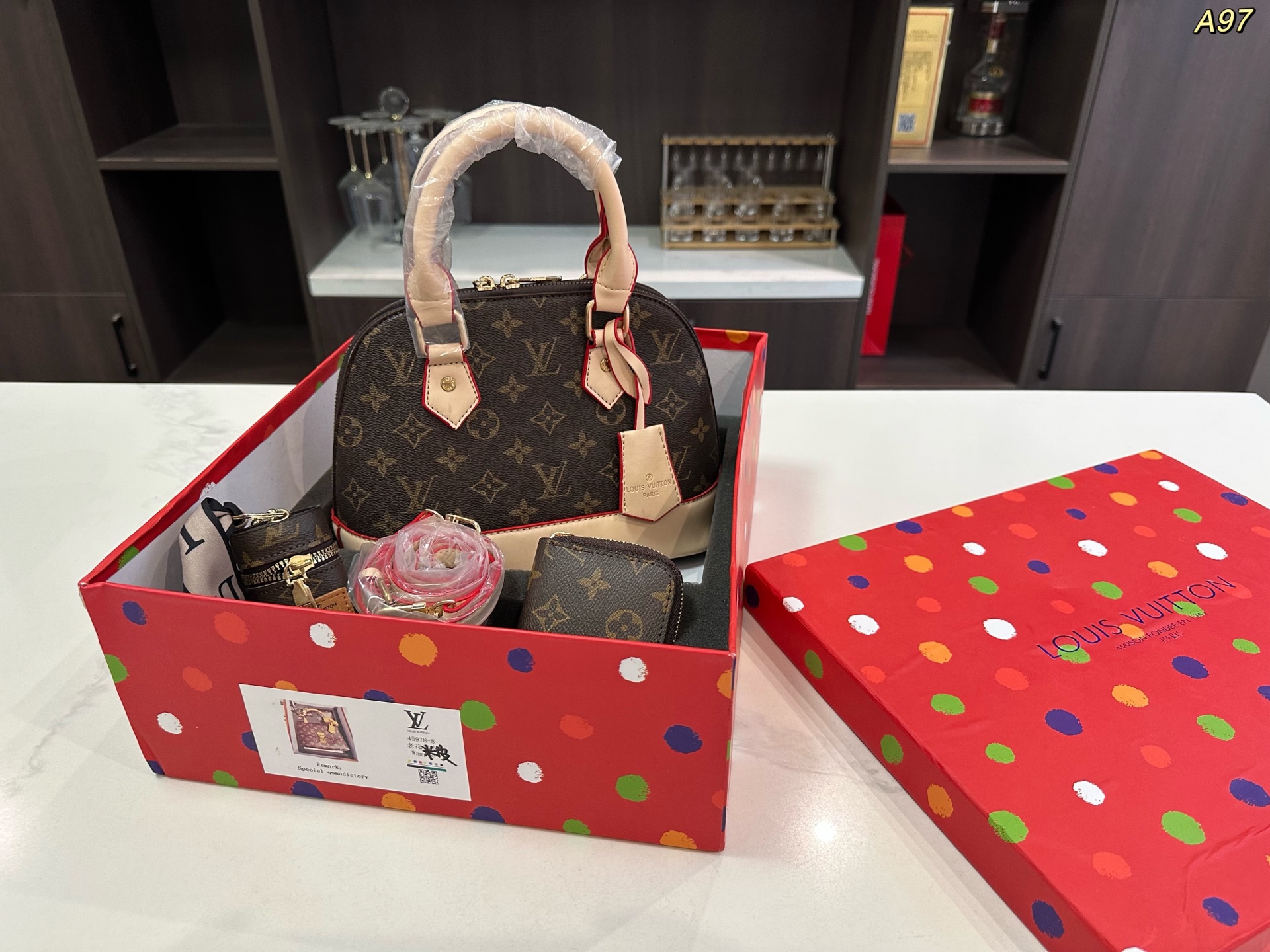 LV high-quality shell bag