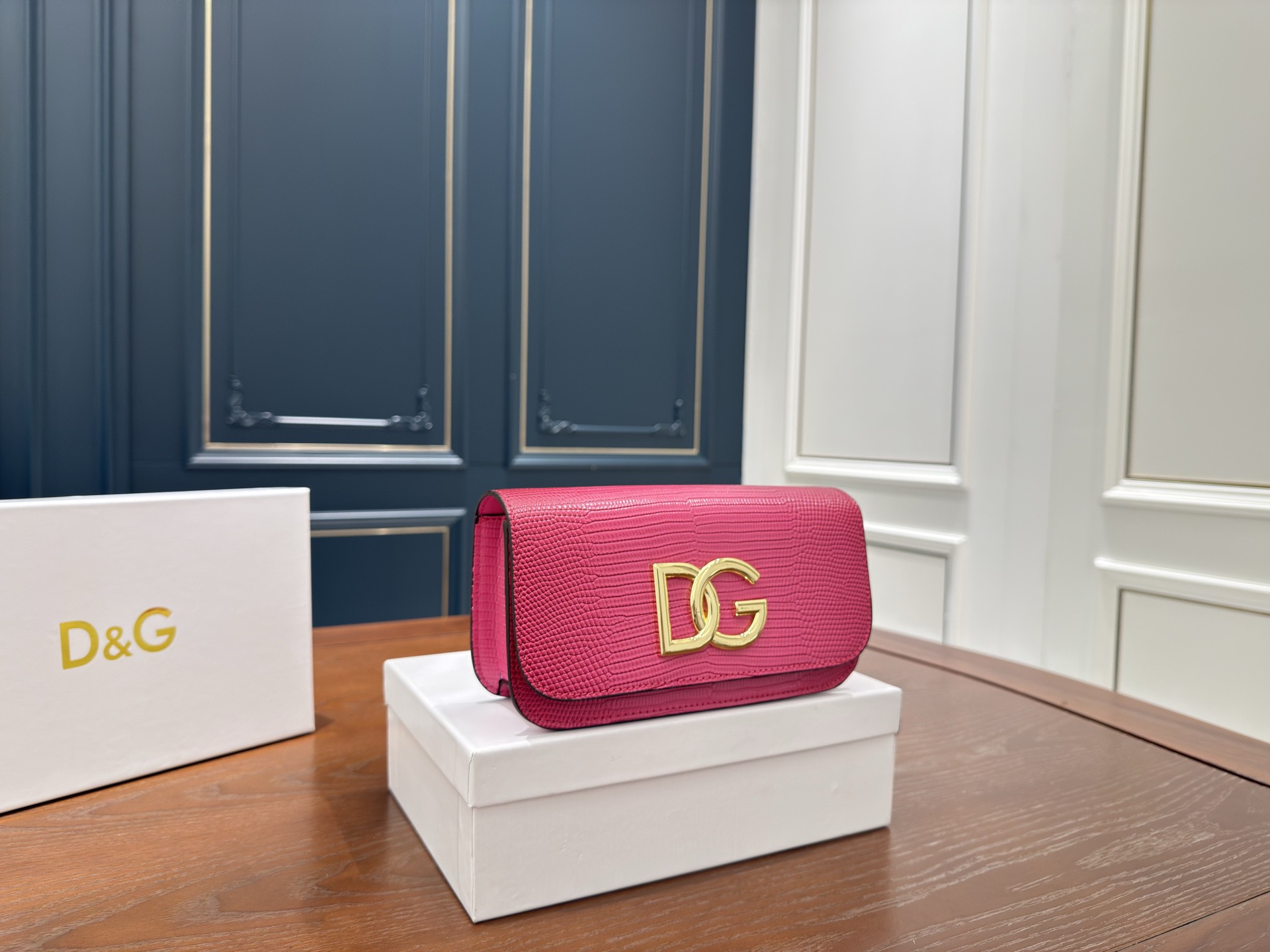 DG Dolce & Gabbana Chain Bag