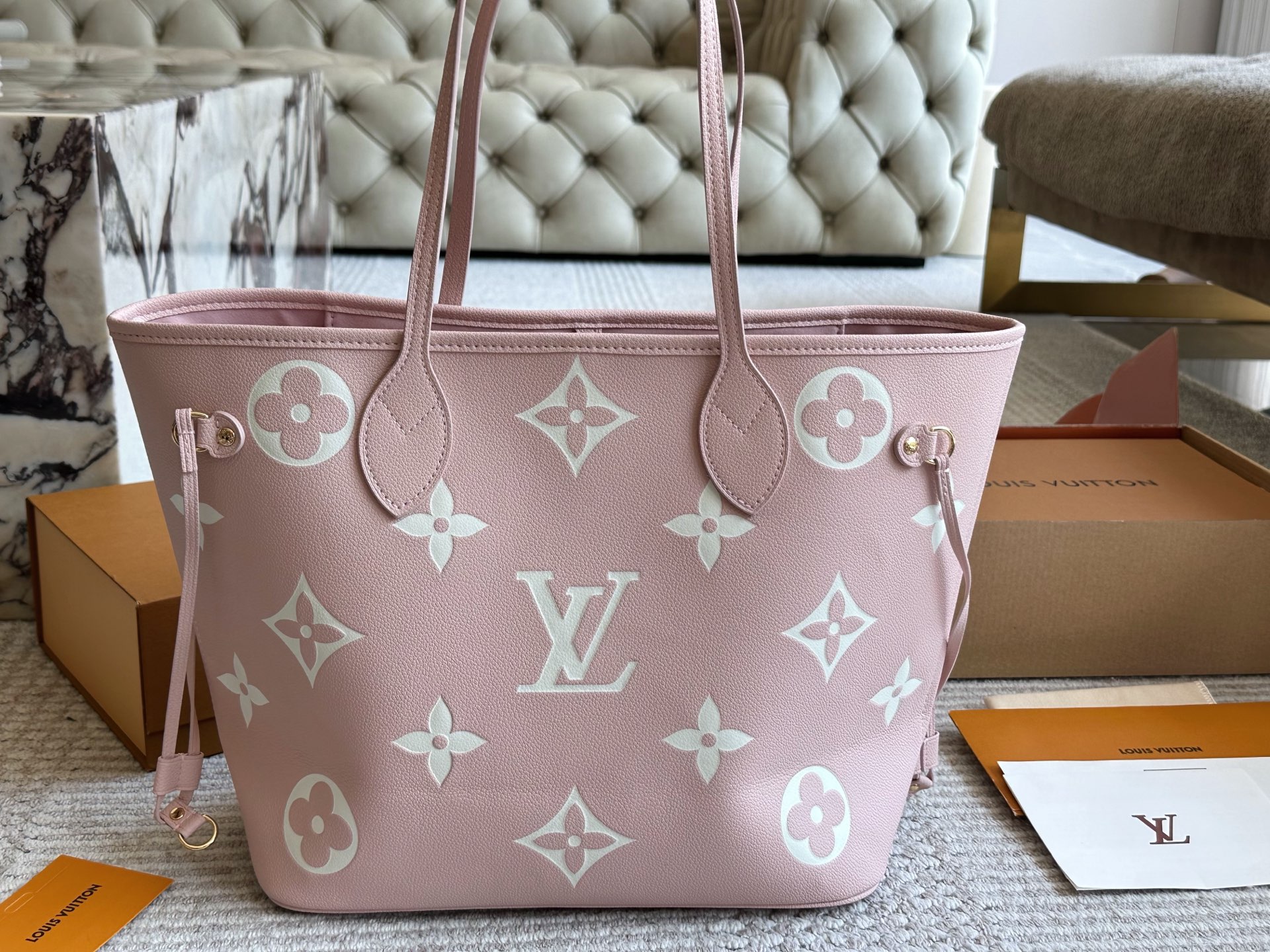 LV neverfull shopping bag