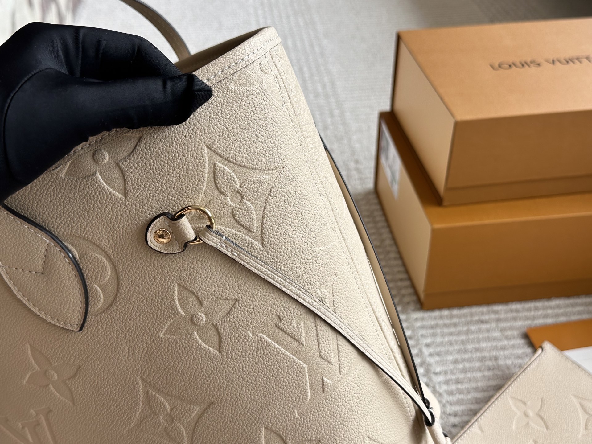 LV neverfull shopping bag