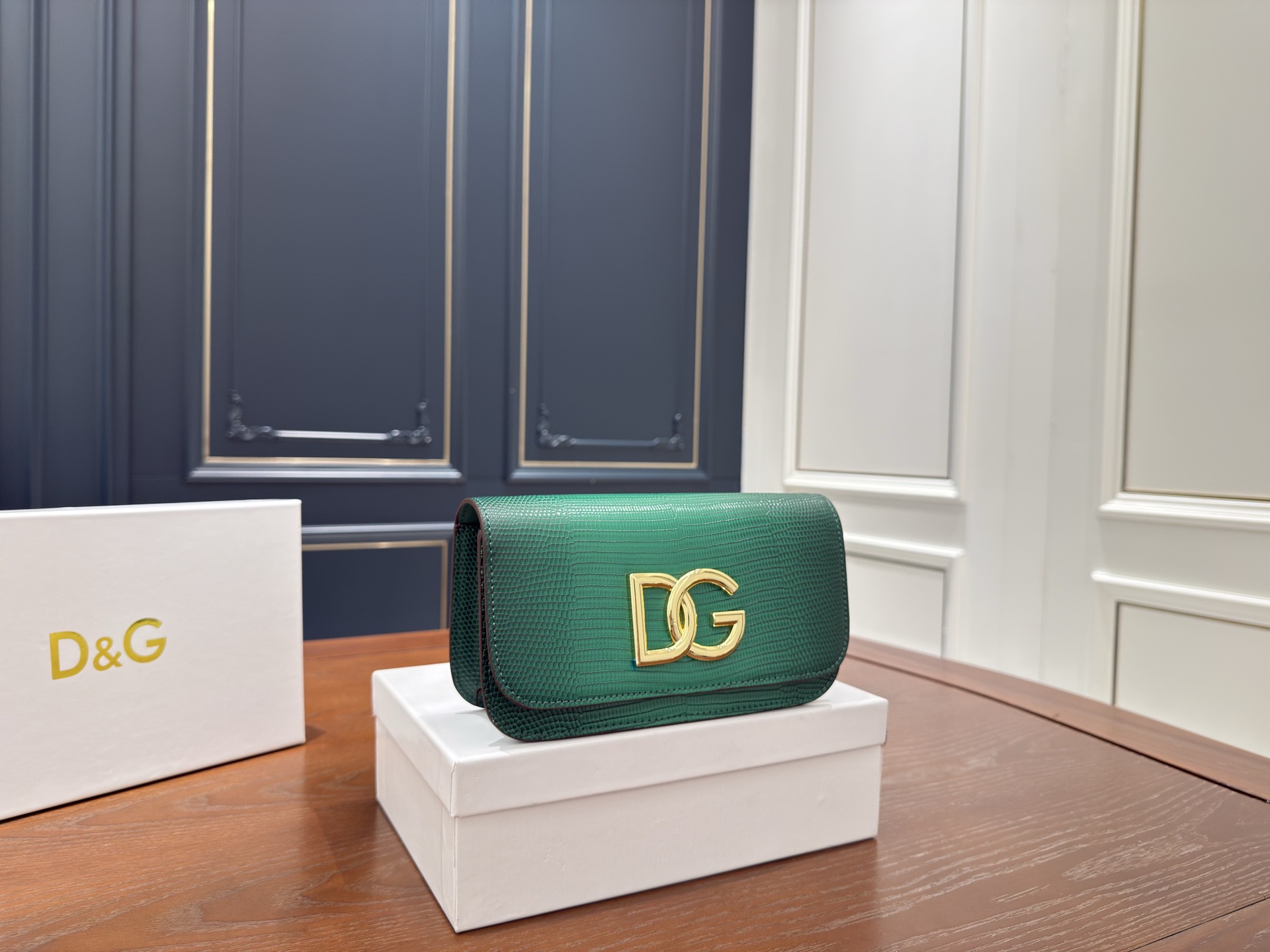 DG Dolce & Gabbana Chain Bag
