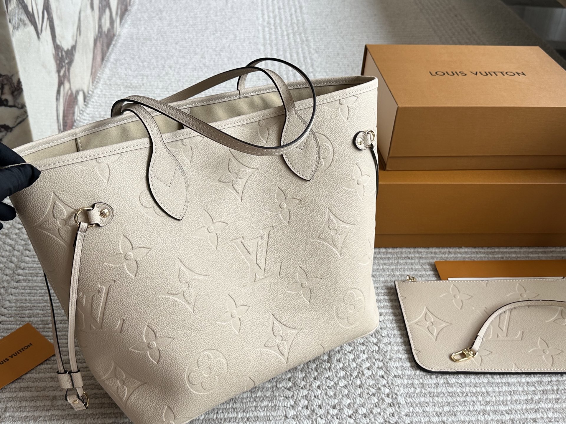 LV neverfull shopping bag