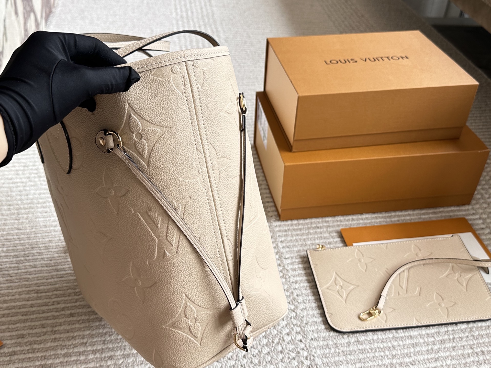LV neverfull shopping bag