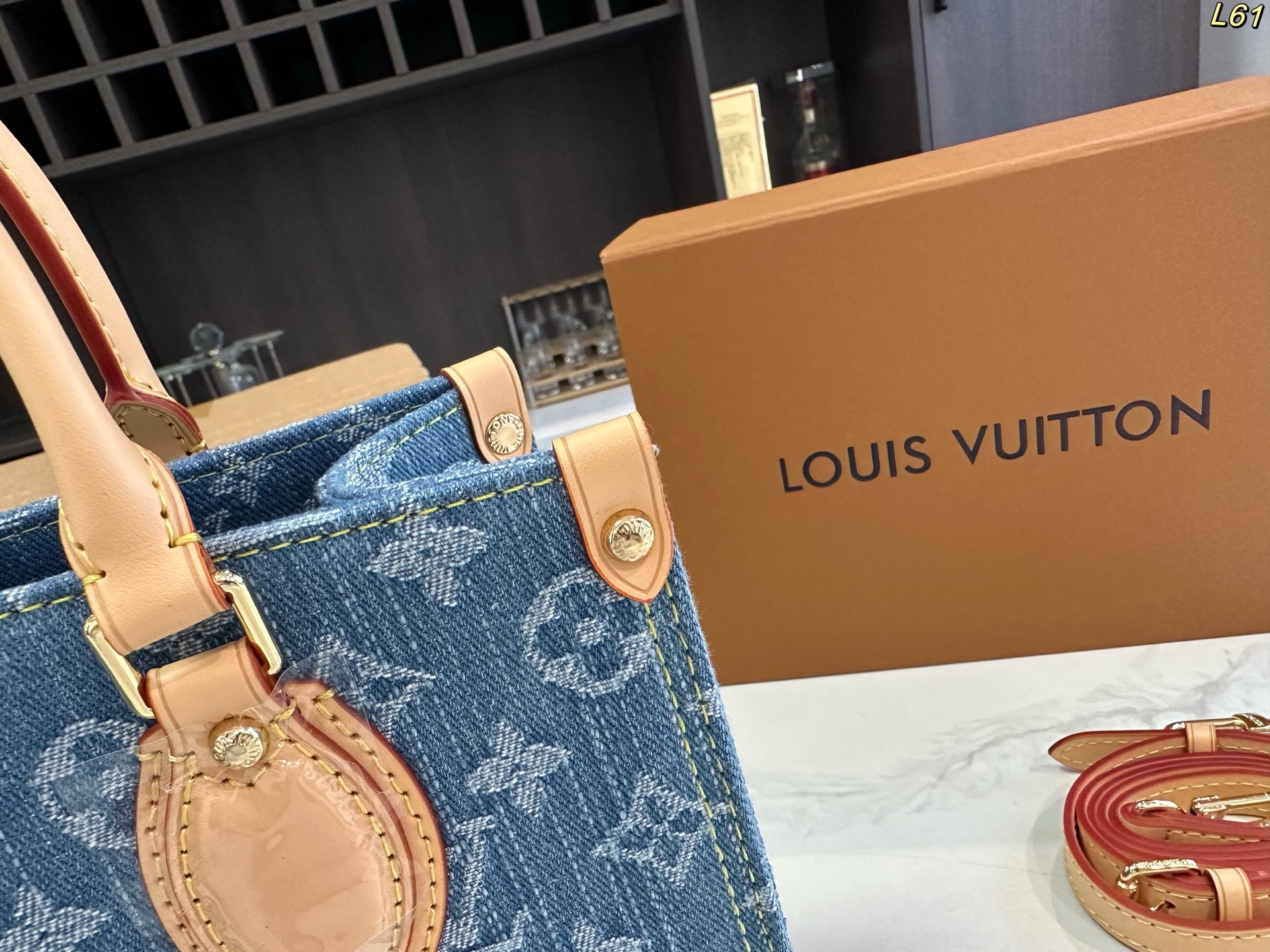 LV onthego tote bag cowboy