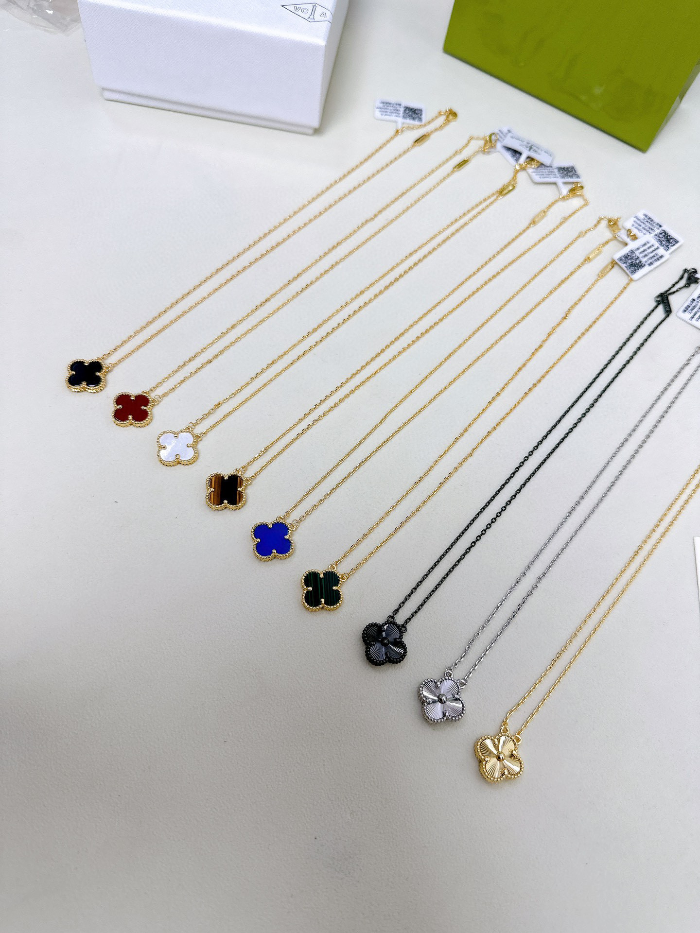 High quality VCA Van Cleef & Arpels Four-leaf clover necklace / bracelet