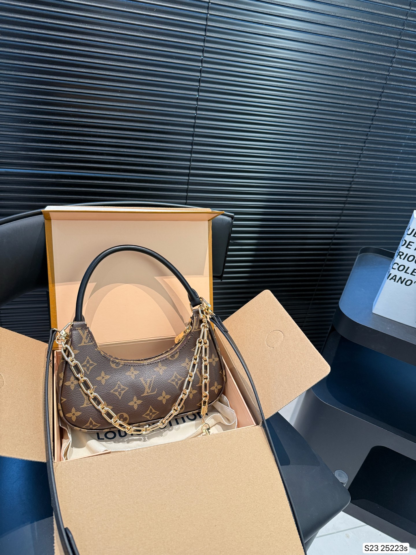 LV catchy horn bag