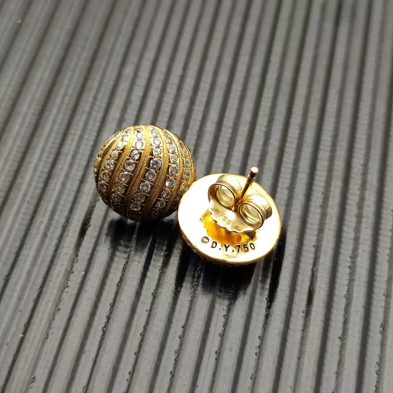 David Yurman Diamond-Twist Spiral Stud Earrings