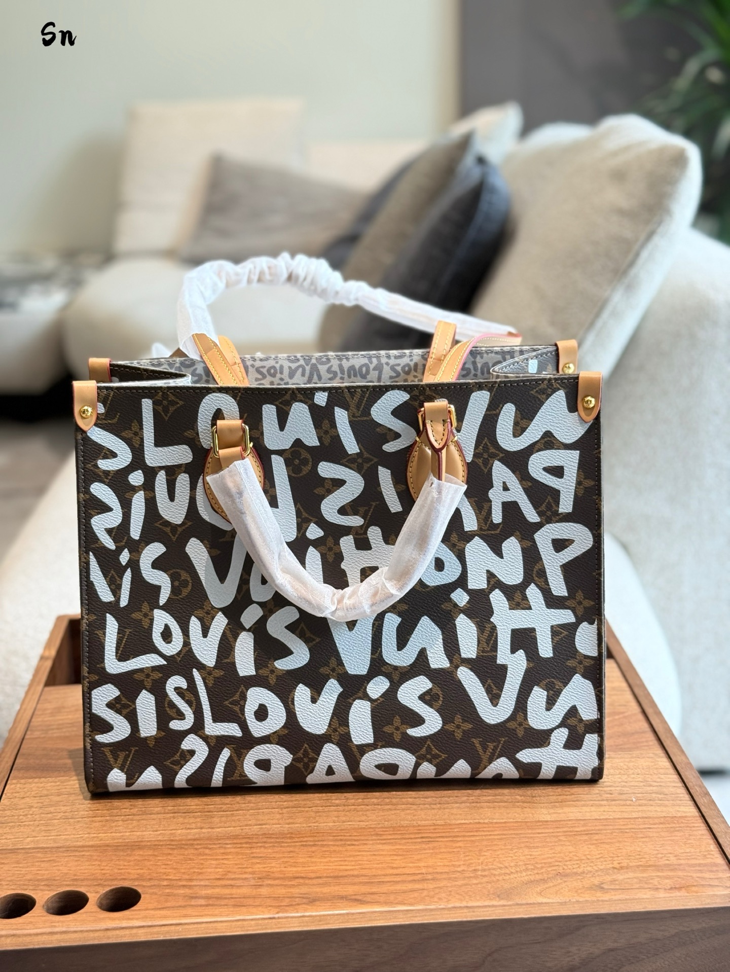 LV tote handbag Jungle Bag with Doodle Letters Bag