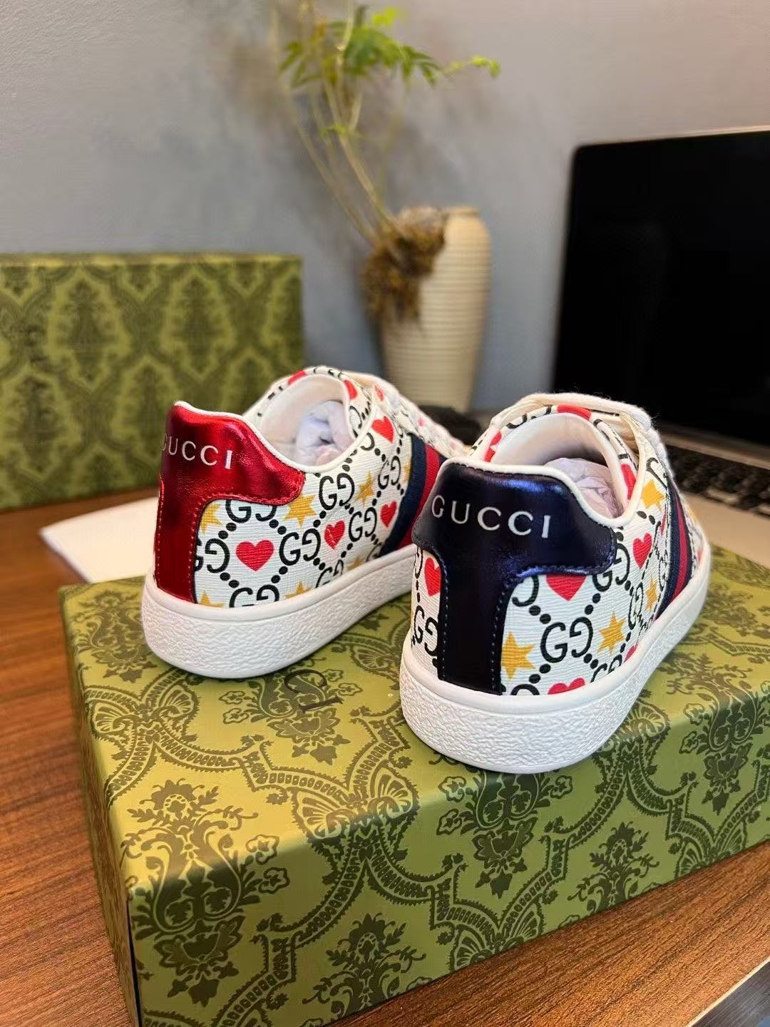 Gucci printed children's shoes
