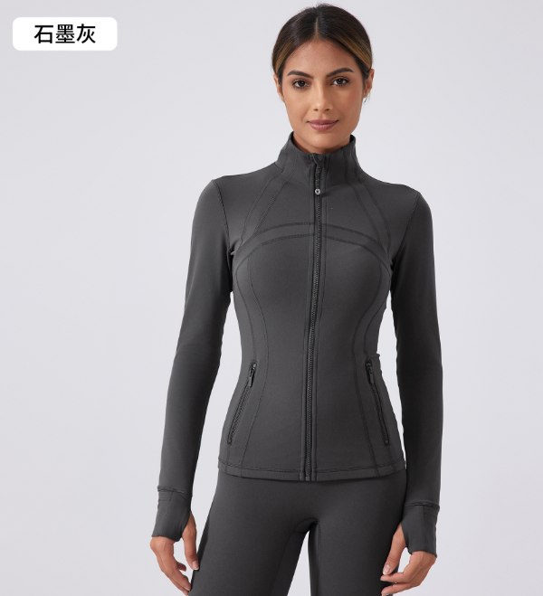 lululemon Nylon coat with zipper and long sleeves jacket