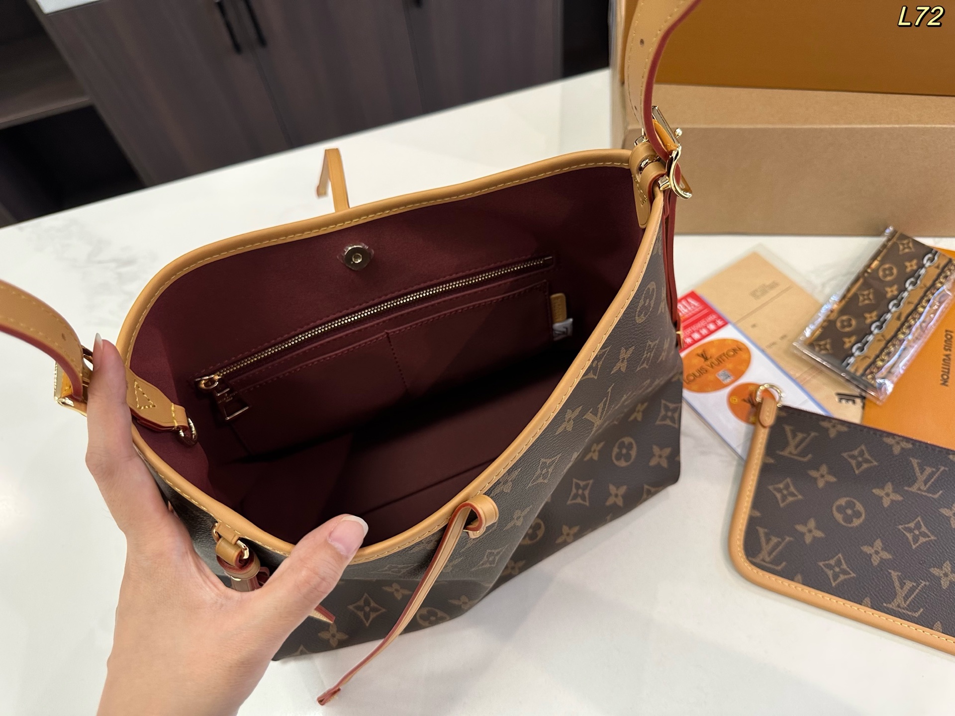 LV  Carryall New Model Shopping Bag