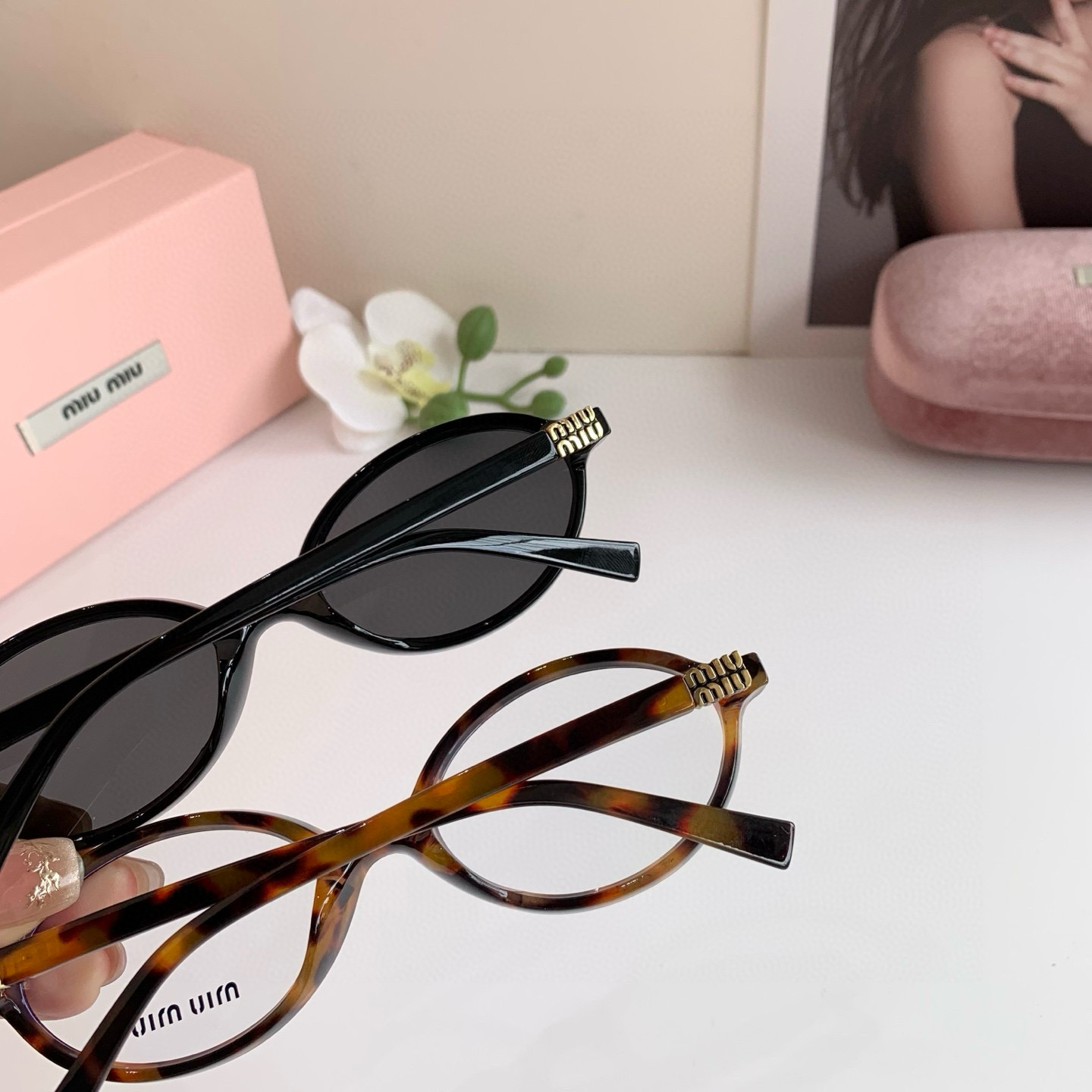 MIUMIU Elliptical Sunglasses