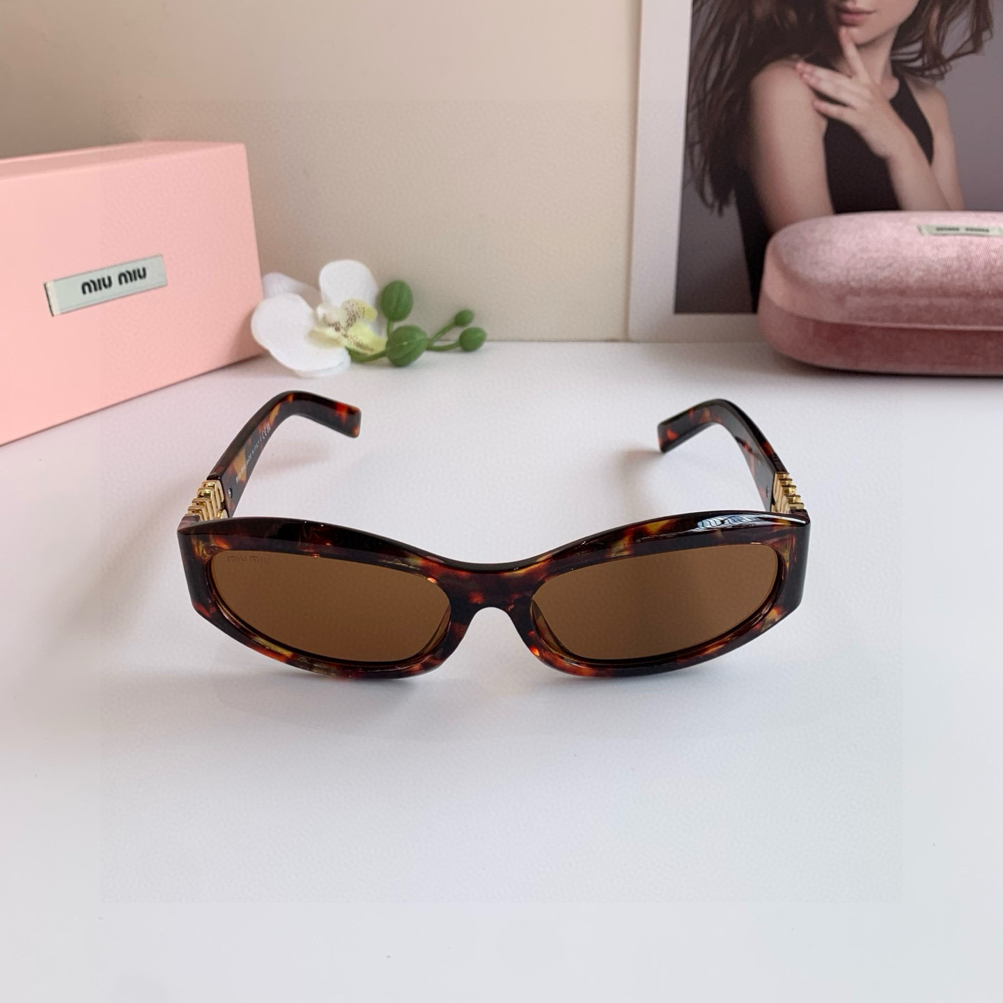 MIUMIU LOGO sunglasses