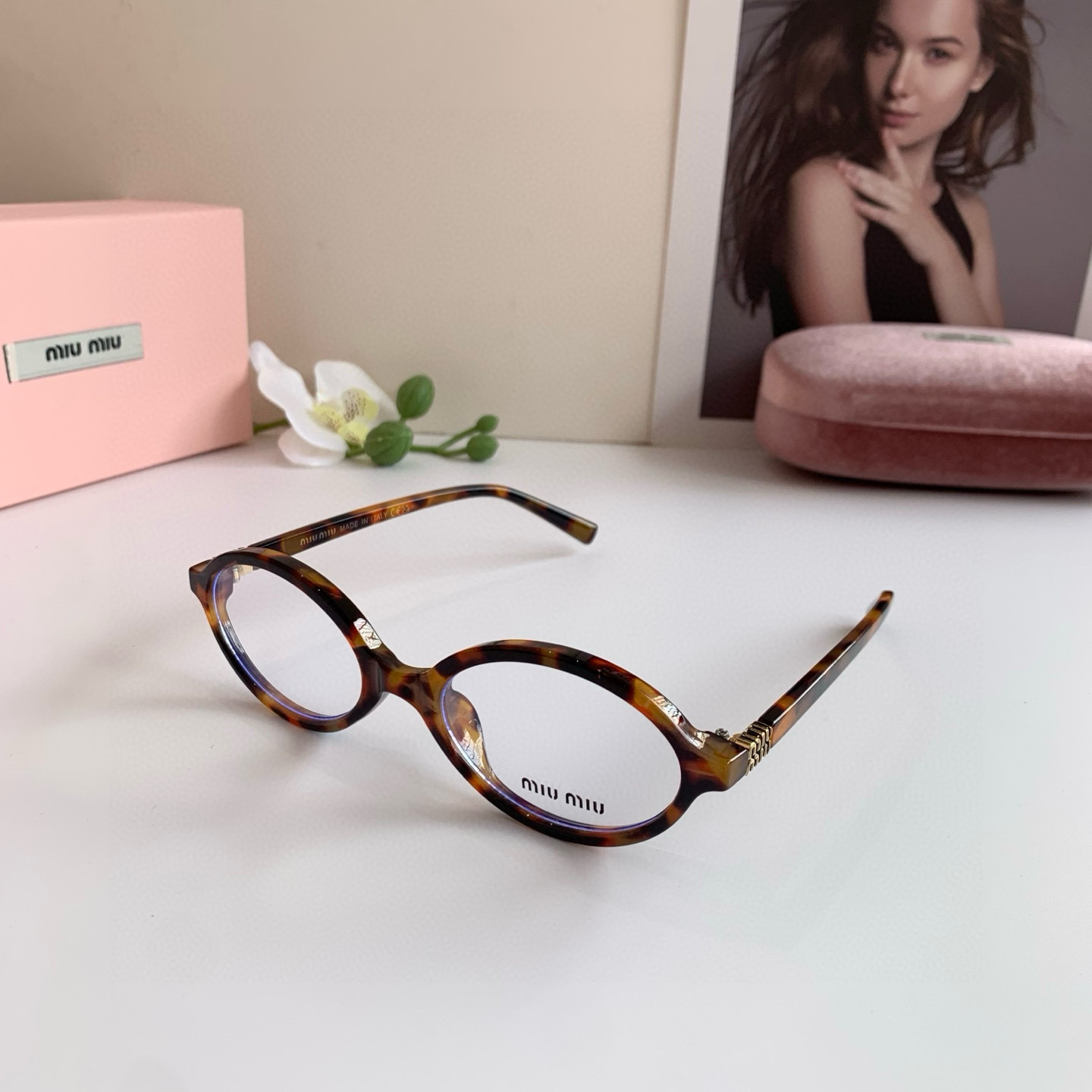 MIUMIU Elliptical Sunglasses