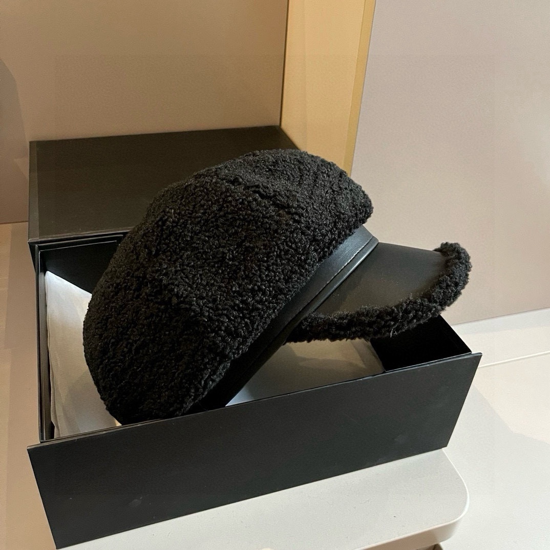 MIUMIU Lambskin Artist Hat