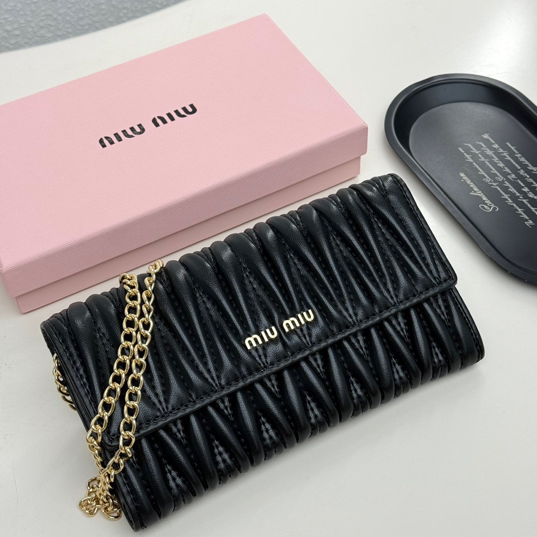 MIUMIU Chain Bag