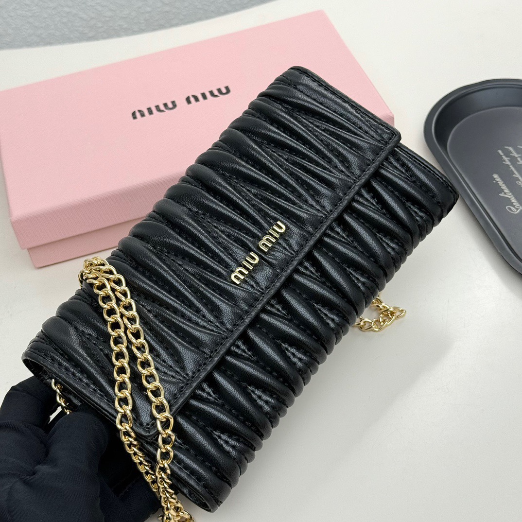 MIUMIU Chain Bag