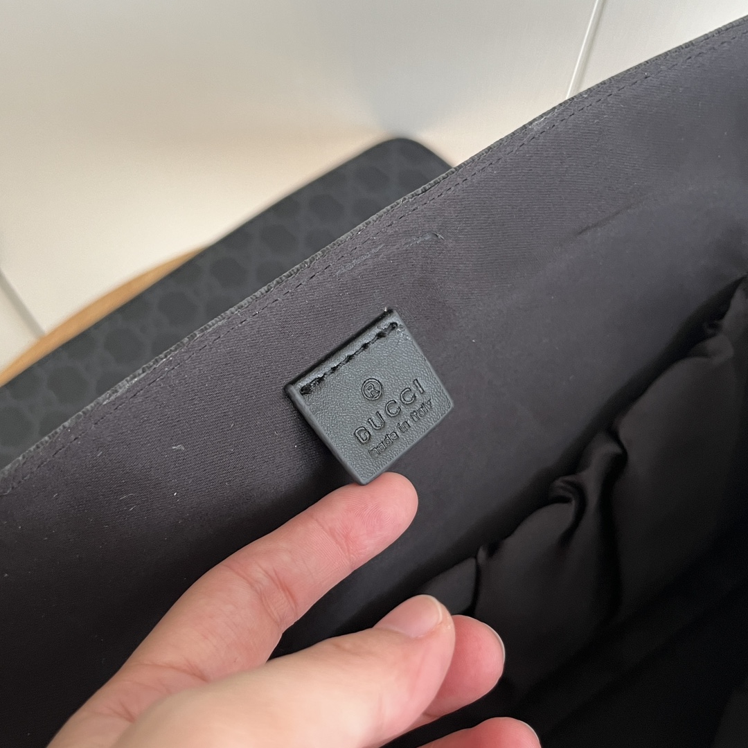 Gucci diaper shoulder crossbody bag