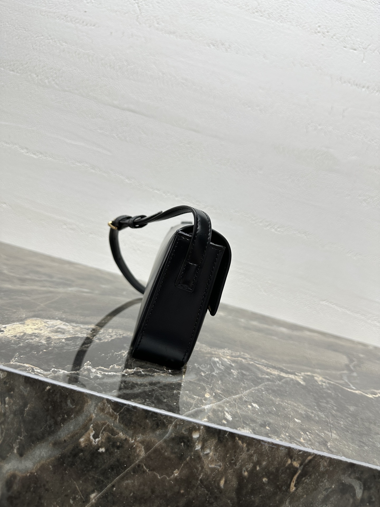 Top version Celine TRIOMPHE Cowhide Shoulder Bag
