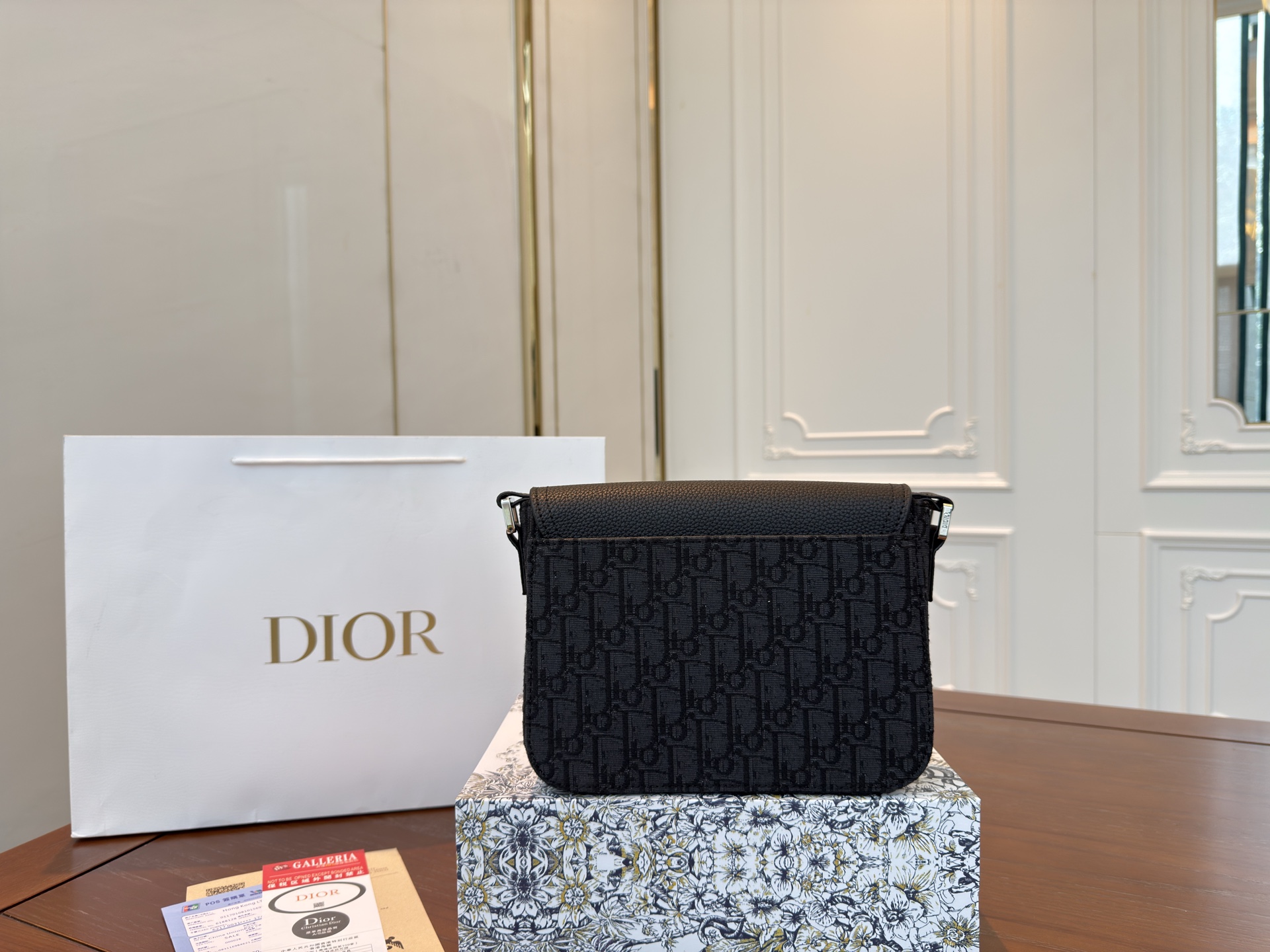 Dior new men's saddle messenger bag