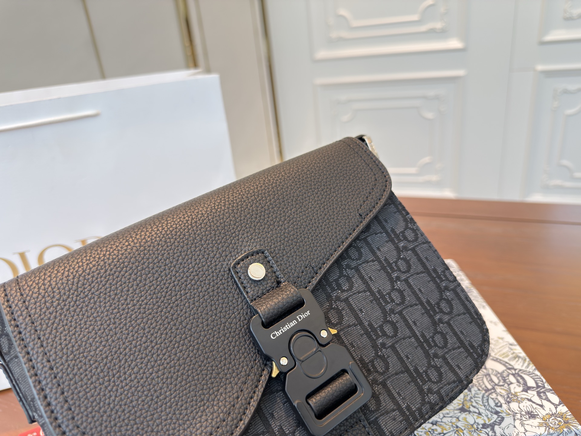 Dior new men's saddle messenger bag