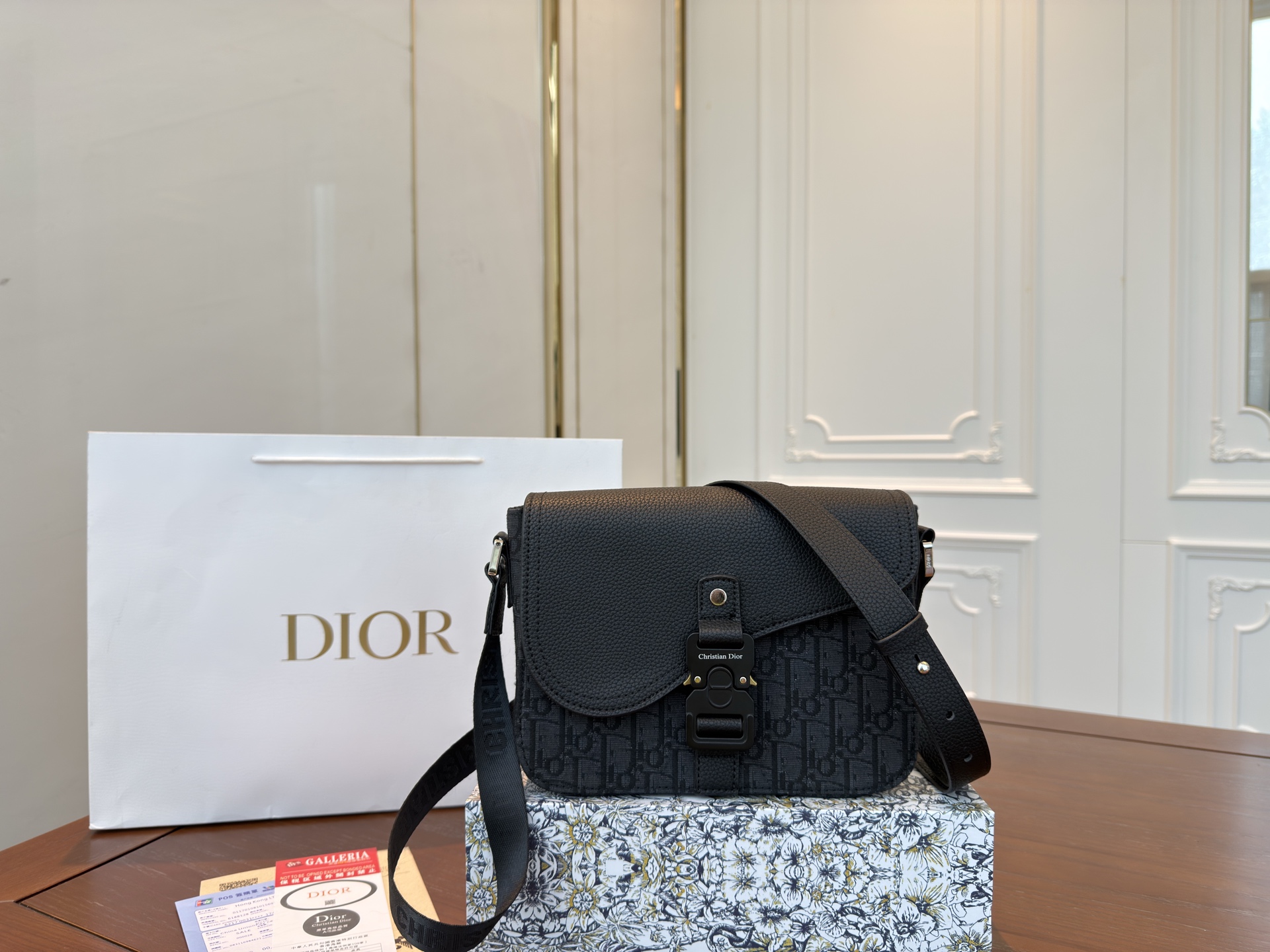Dior new men's saddle messenger bag