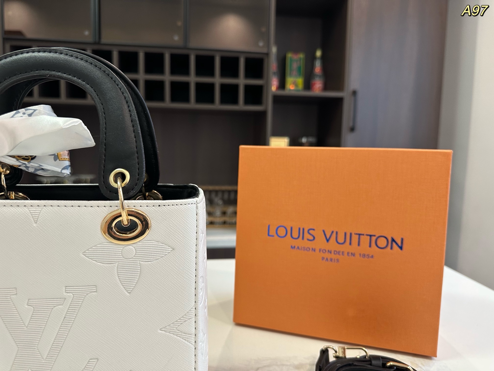 LV Princess Diana bag tote handbag