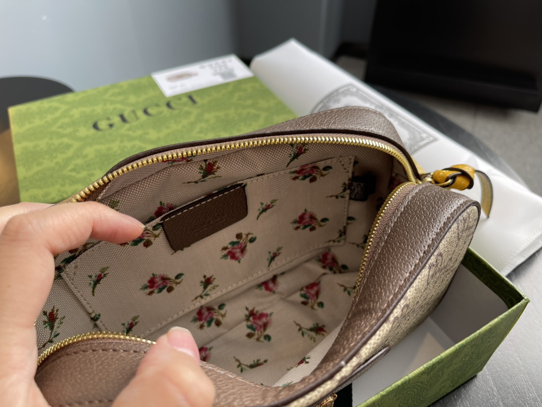 US$100 for 2 products- LV shoulder crossbody bag