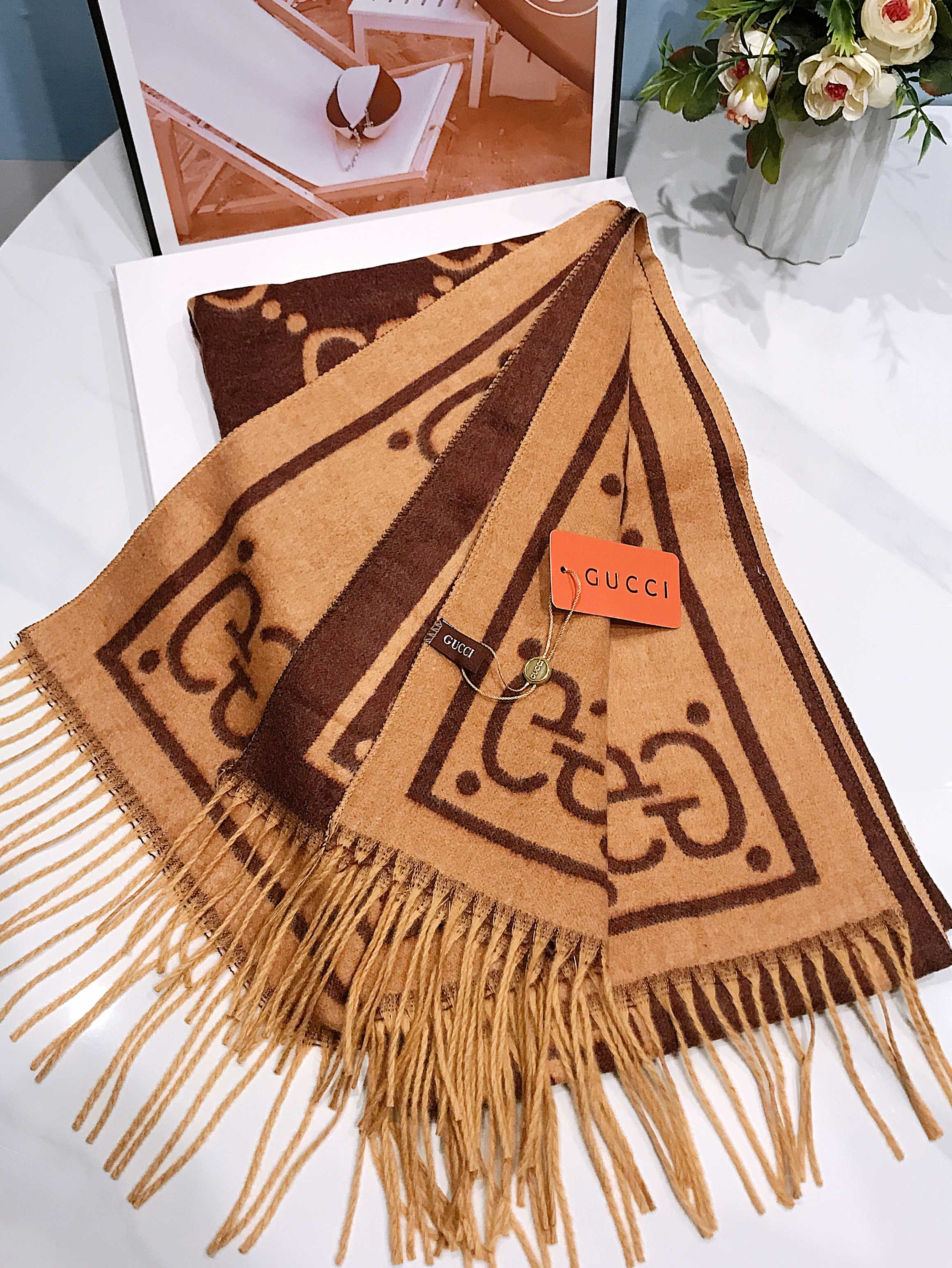 Gucci Retro GG Scarf