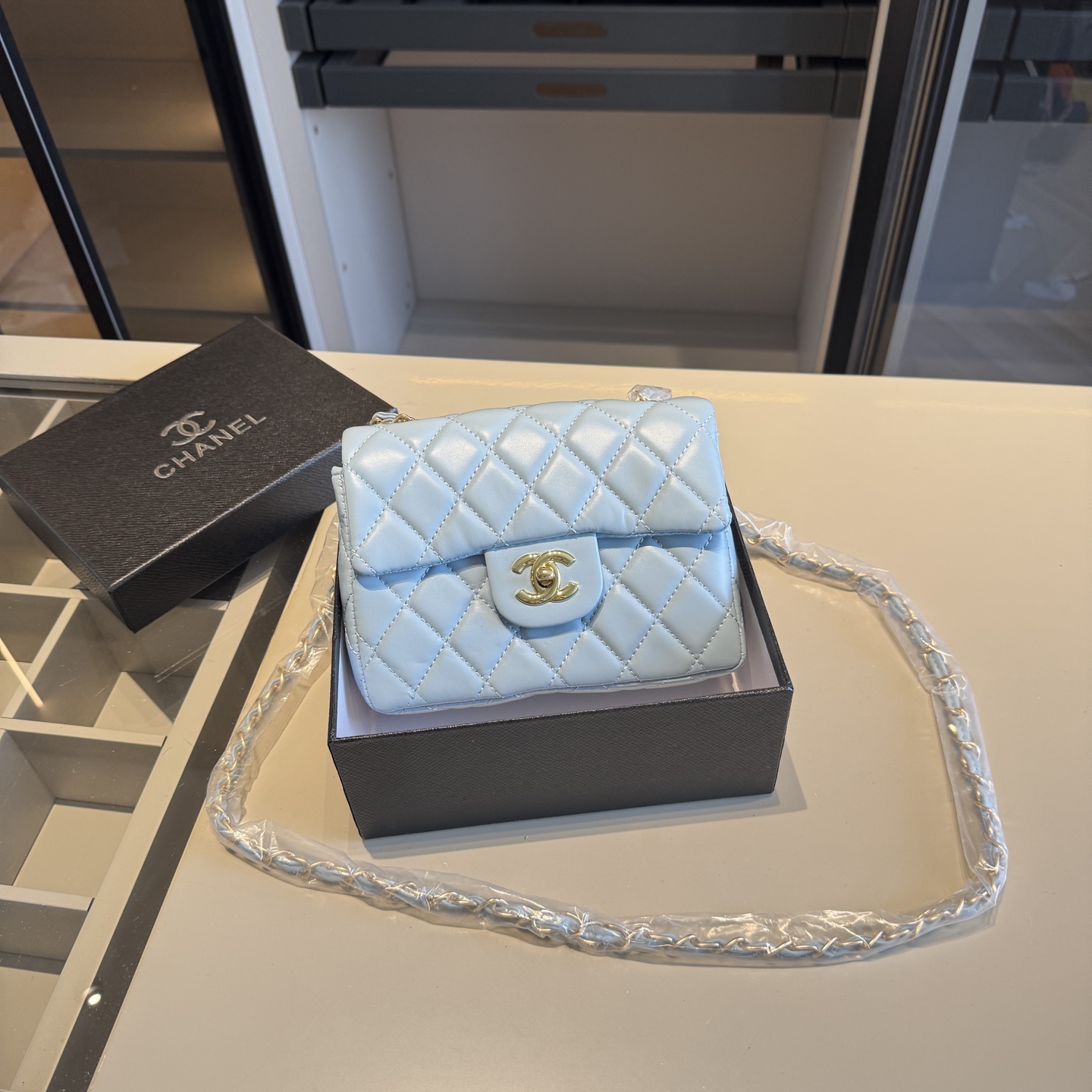 CHANEL CF chain bag