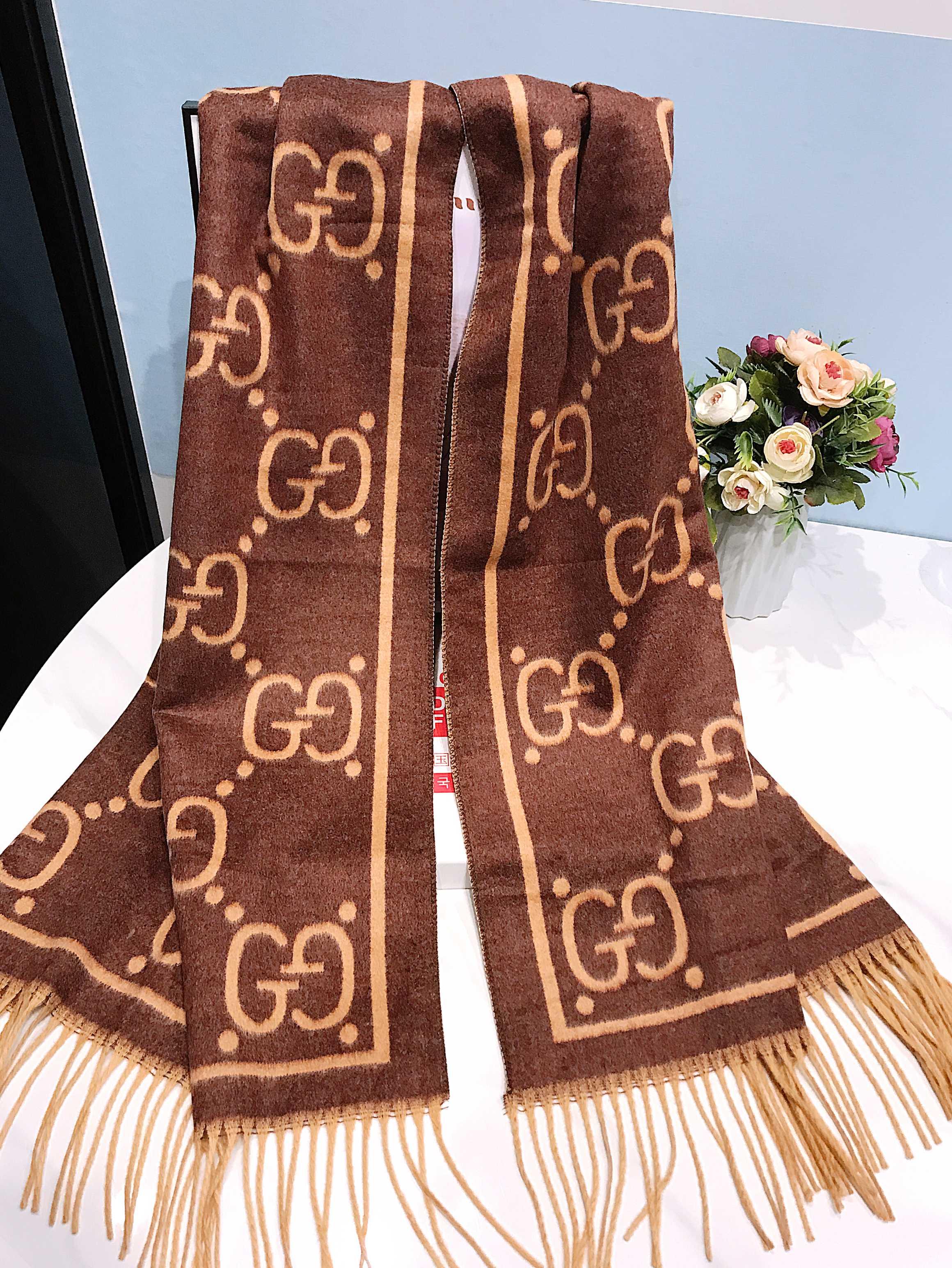 Gucci Cowl classic double-sided soft