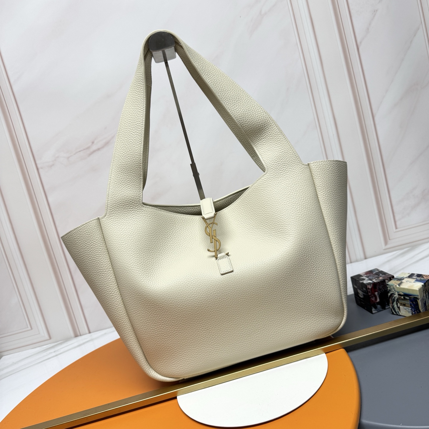 Top version YSL Bea hobo handbag