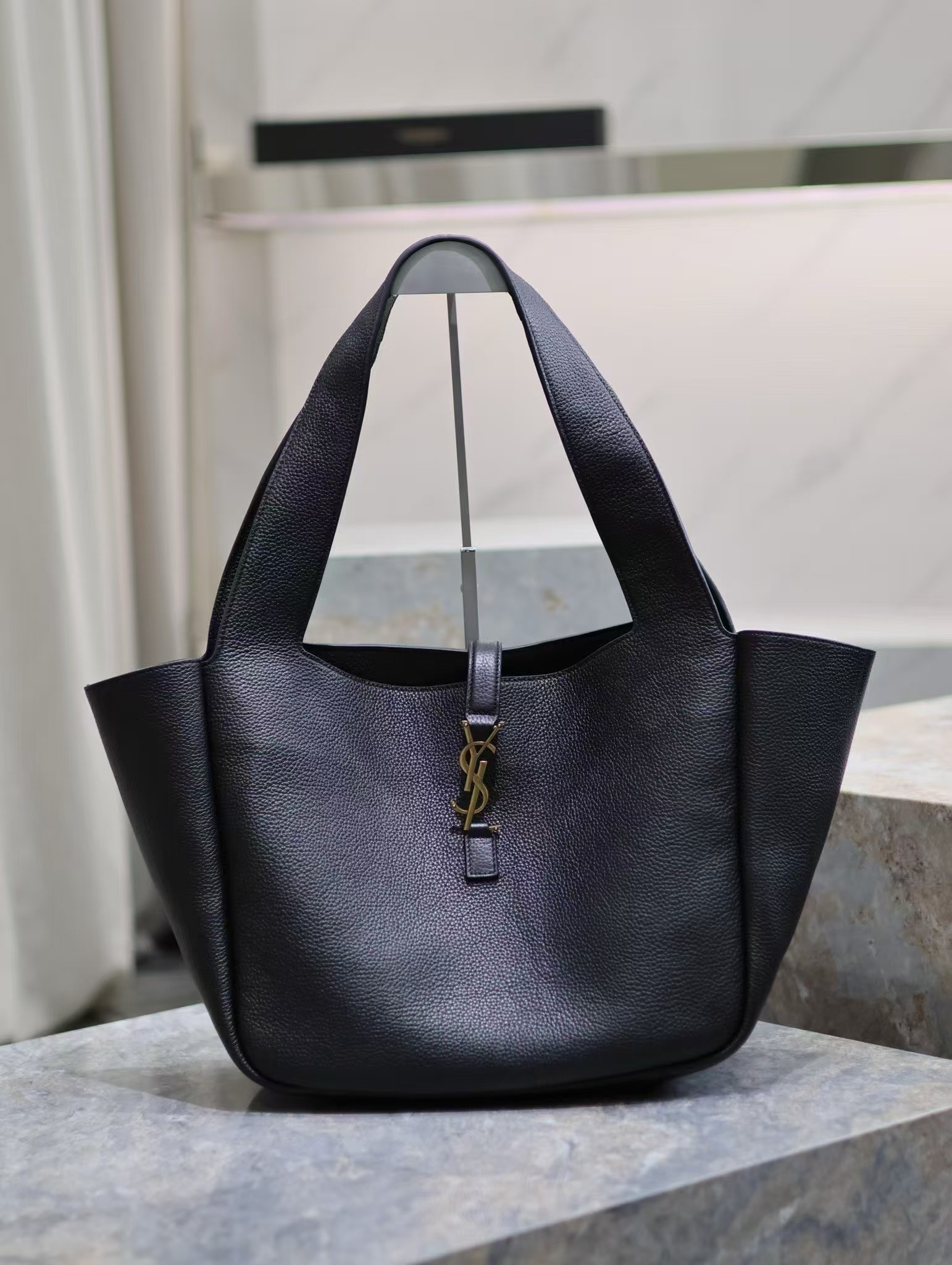 Top version YSL Bea hobo handbag