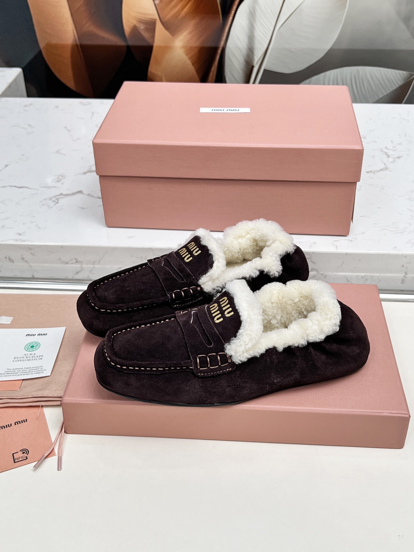 miumiu New one-piece lazy slippers shoes