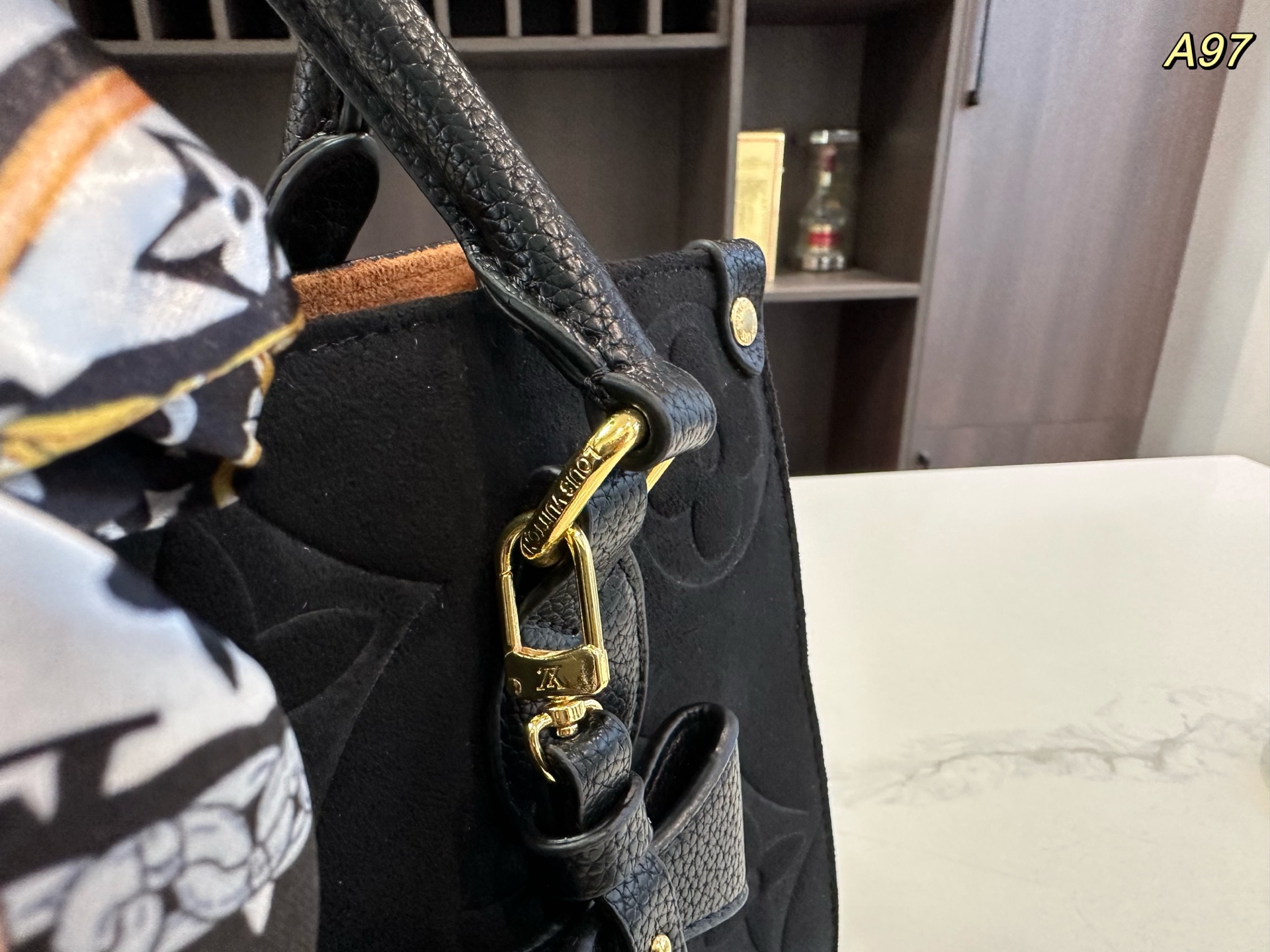LV ONTHEGO Beaver Fur Tote Bag