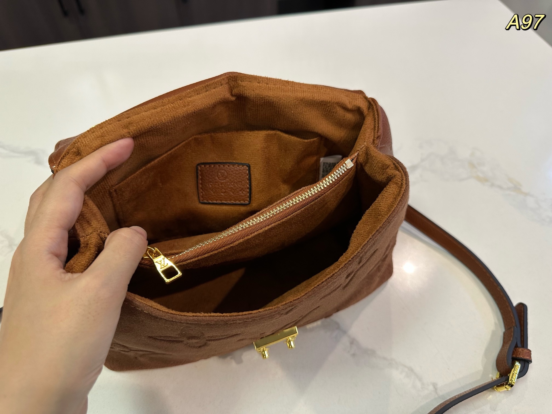 LV Madeleine BB Leather Shoulder Bag
