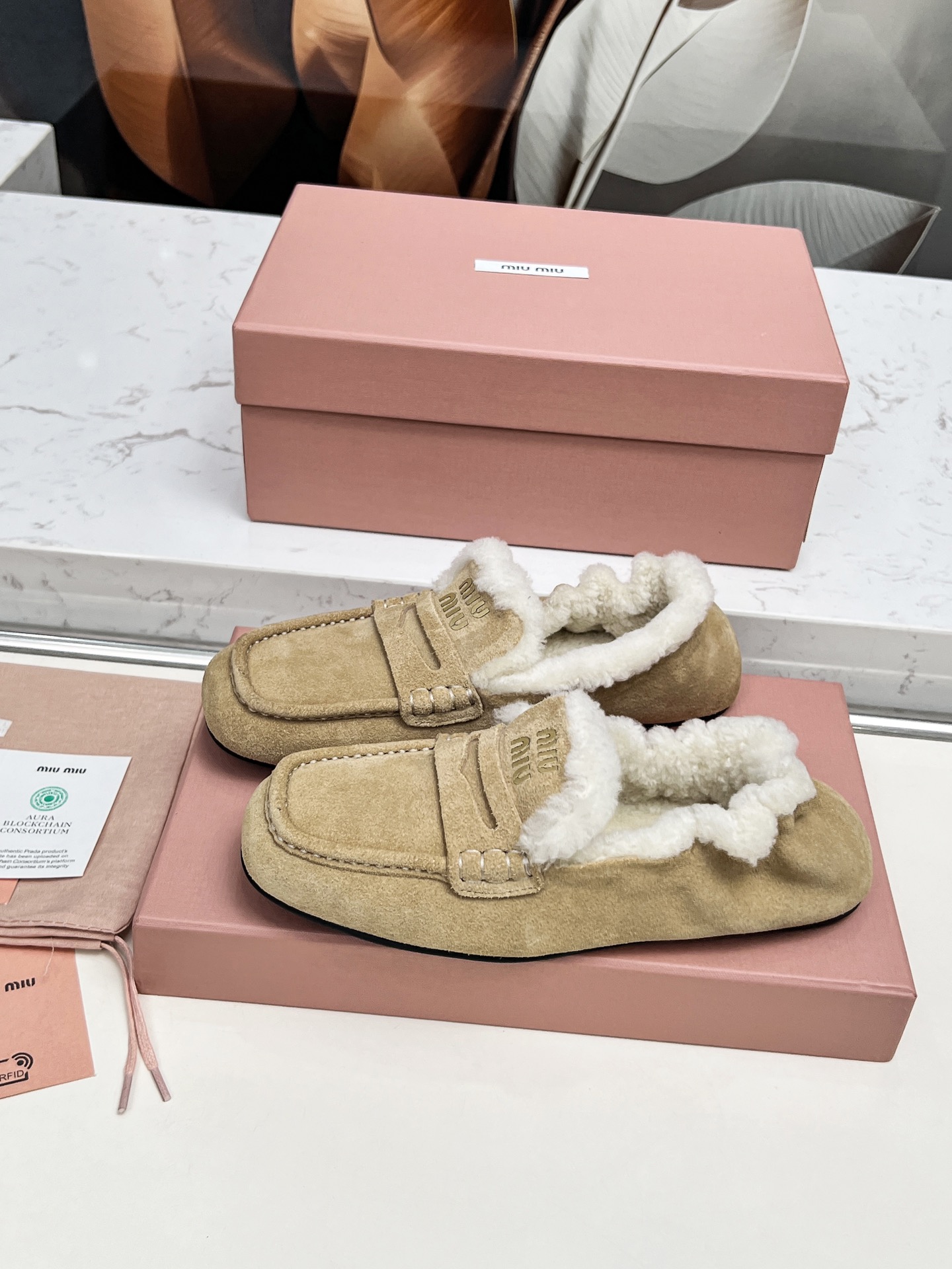 miumiu New one-piece lazy slippers shoes