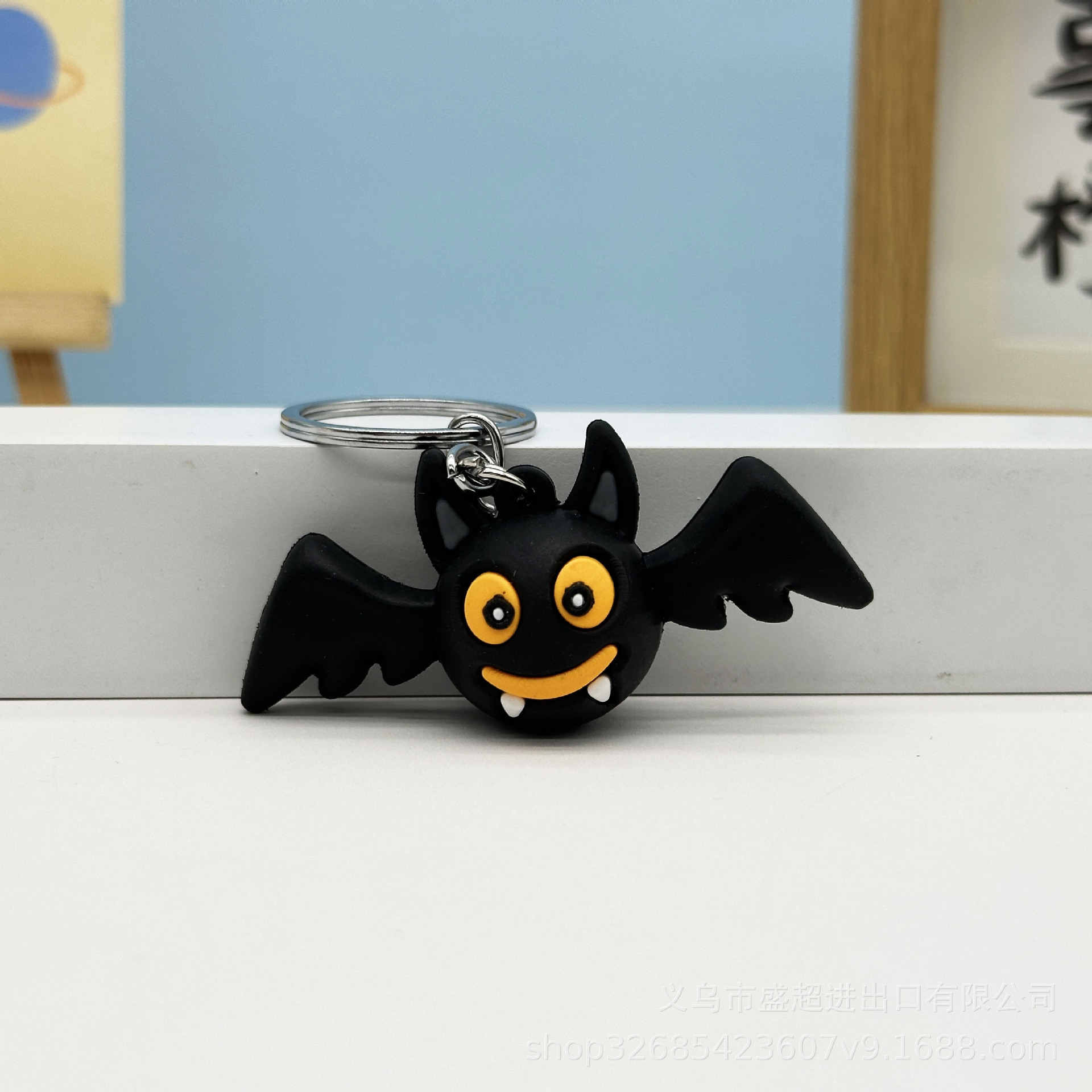 Gift-Halloween Gifts Randomly Given Keychain Hanger