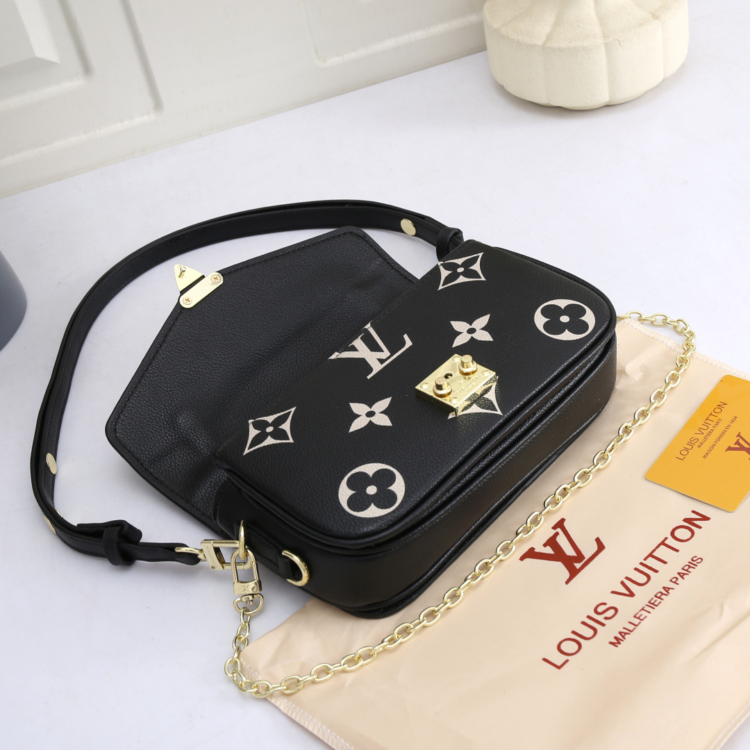 US$100 for 2 products-LV shoulder chain bag