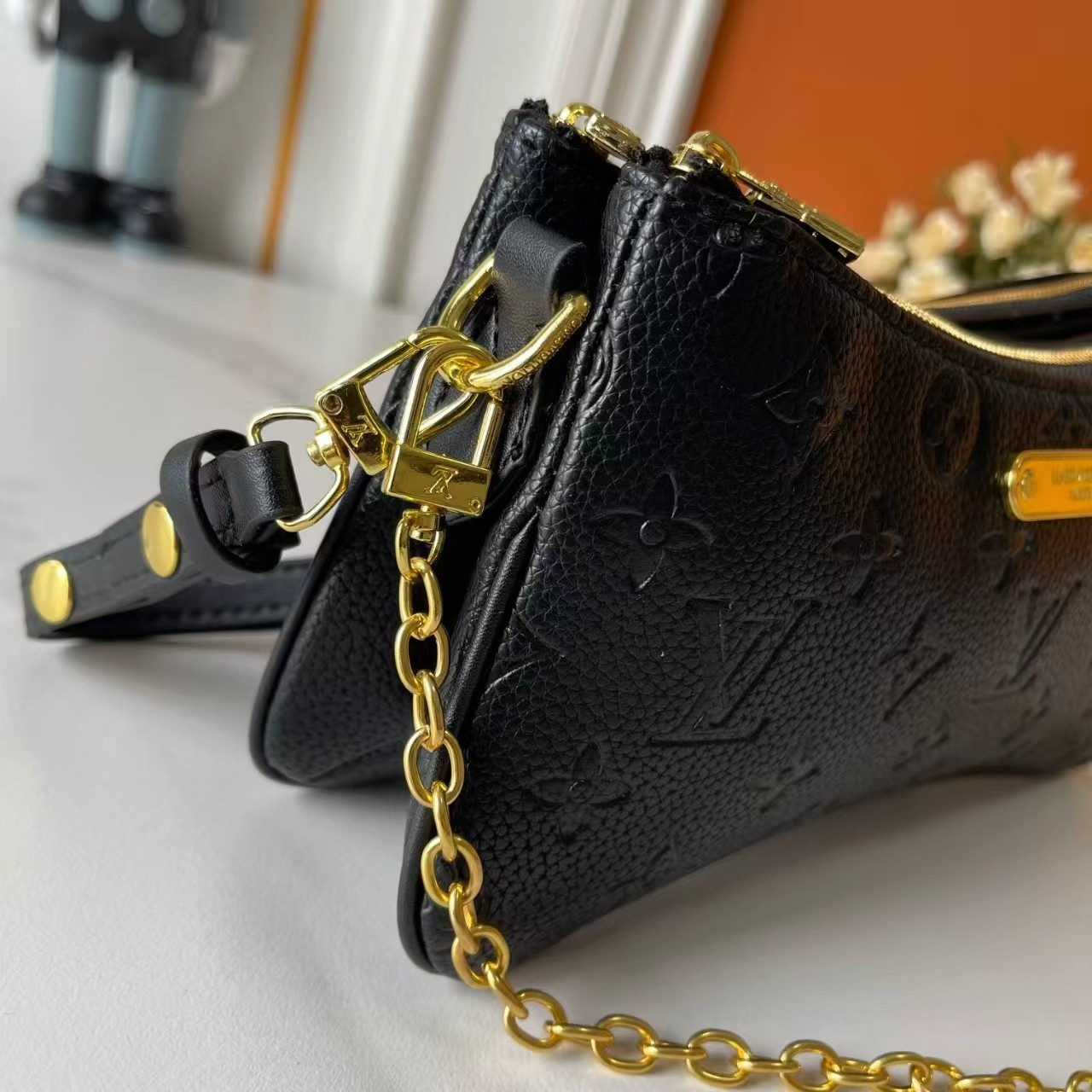 LV Pochette Monogram  bag