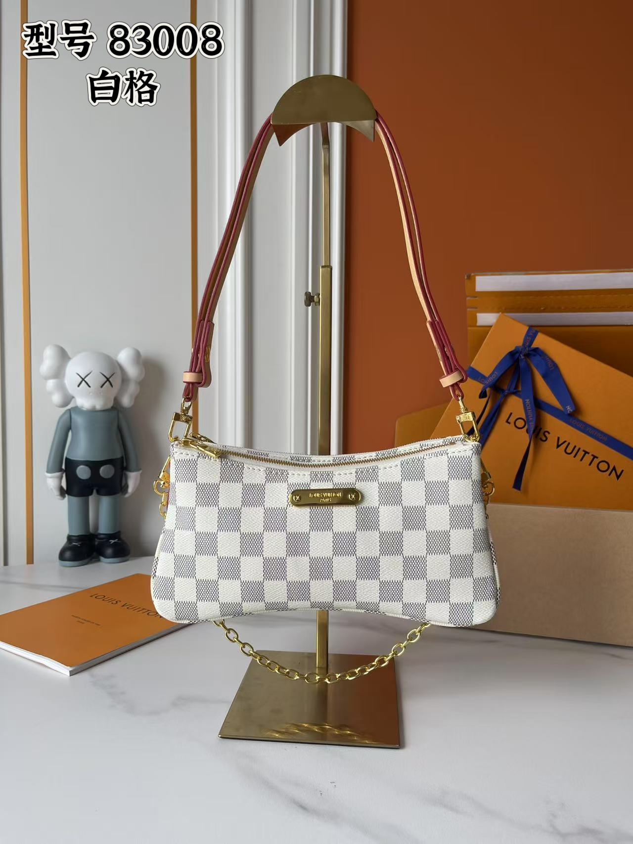 LV Pochette Monogram  bag
