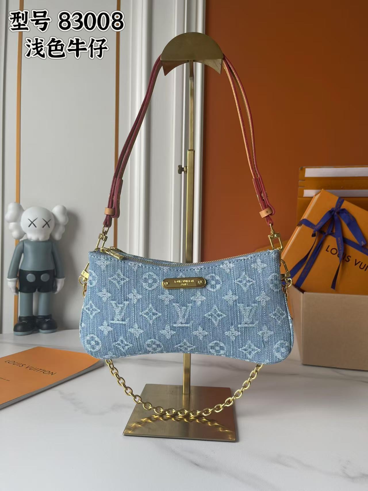 LV Pochette Monogram  bag