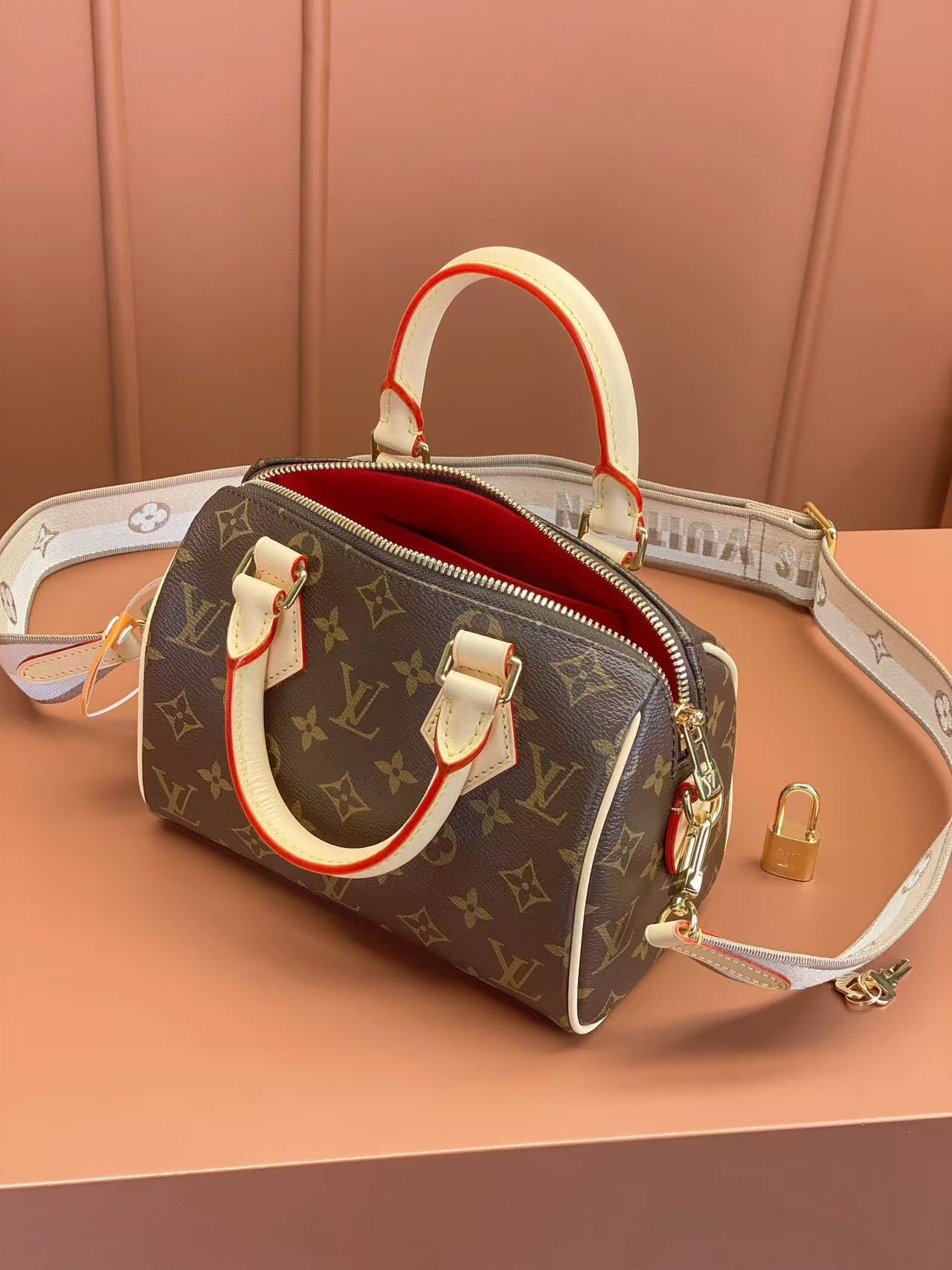 LV top-quality speedy bag