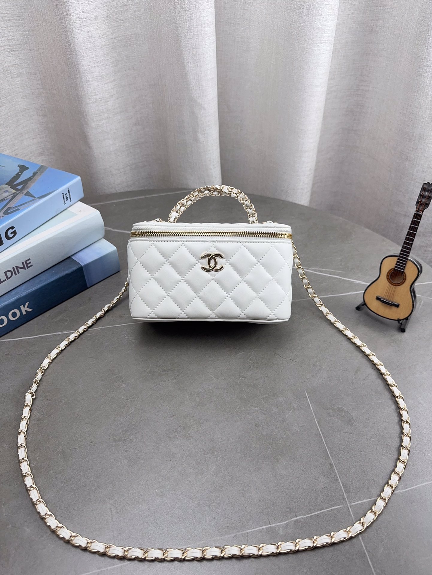 CHANEL 25B Handbag