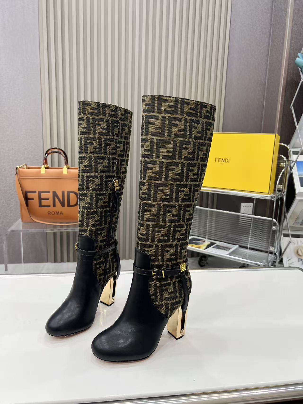 Fendi Delfina leather high-heeled boots